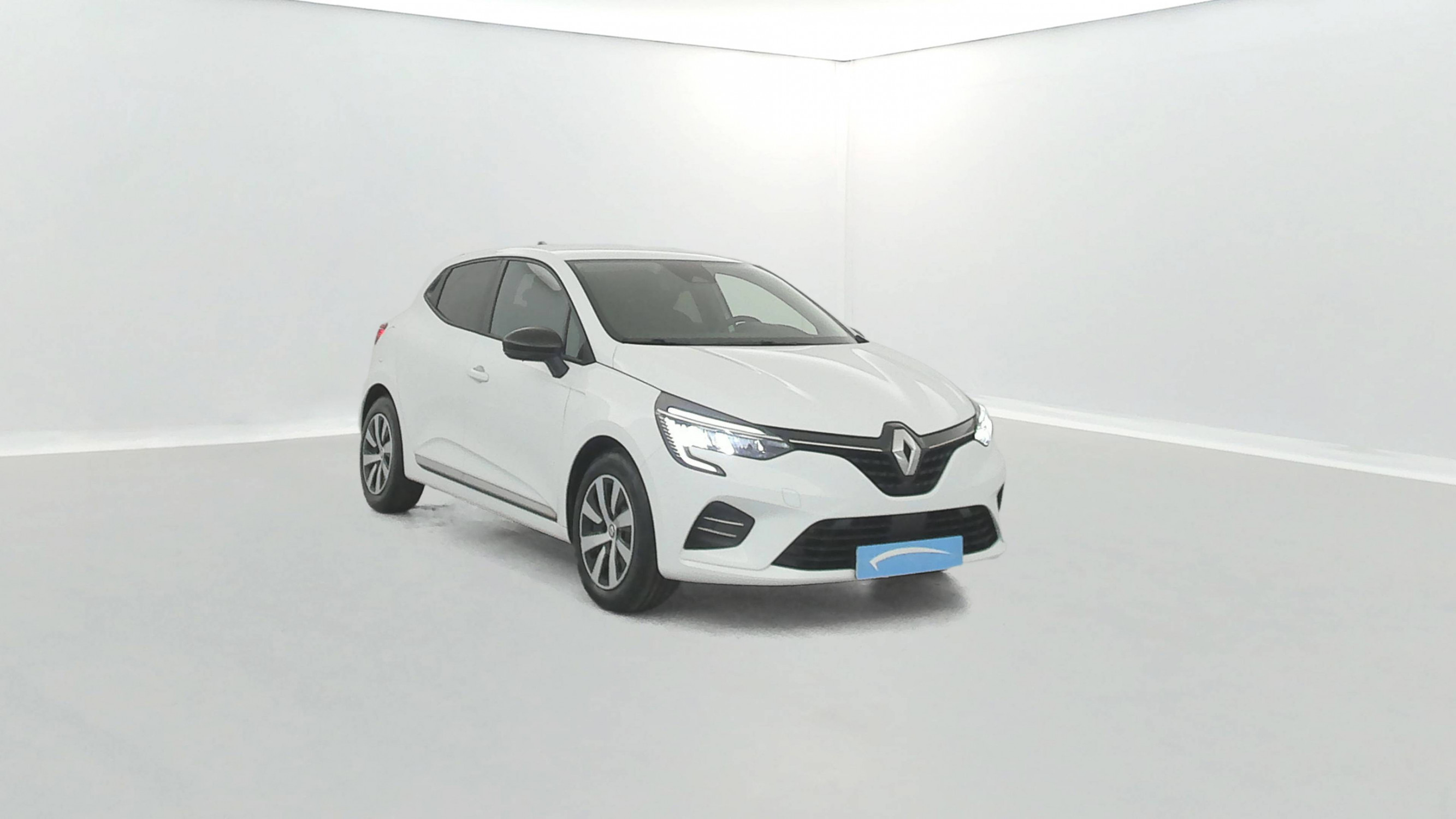 Vente en ligne Renault Clio 5 Clio E-Tech full hybrid 145 au prix de 15 490 €
