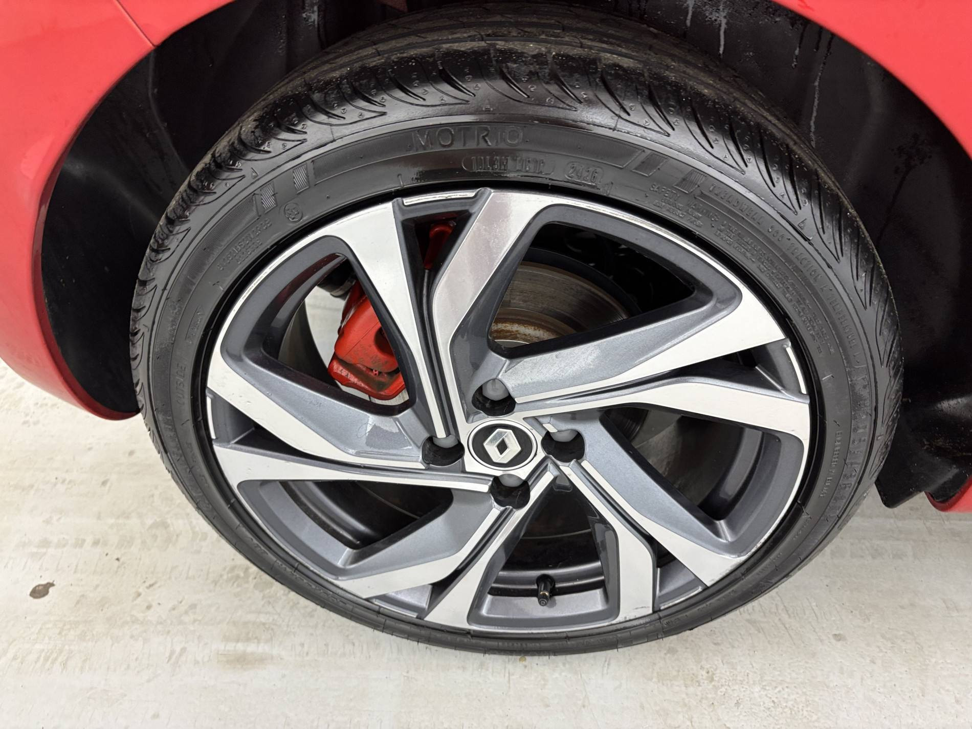 Vente en ligne Renault Clio 5 Clio E-Tech 140 - 21N au prix de 18 390 €