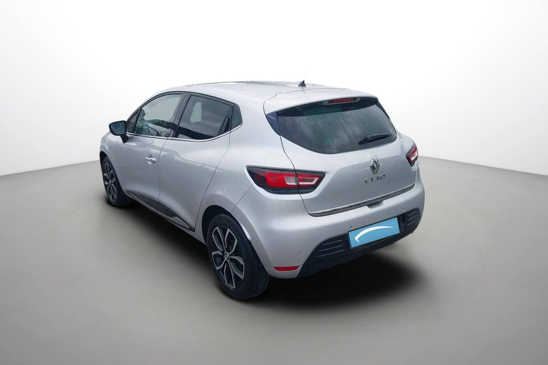 Vente en ligne Renault Clio 4 Clio dCi 90 E6C au prix de 12 990 €