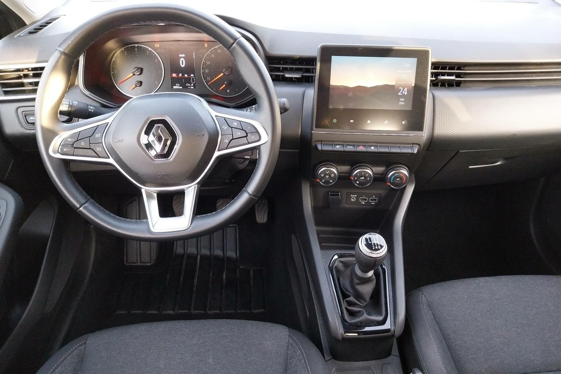 Vente en ligne Renault Clio 5 Clio TCe 90 au prix de 13 690 €
