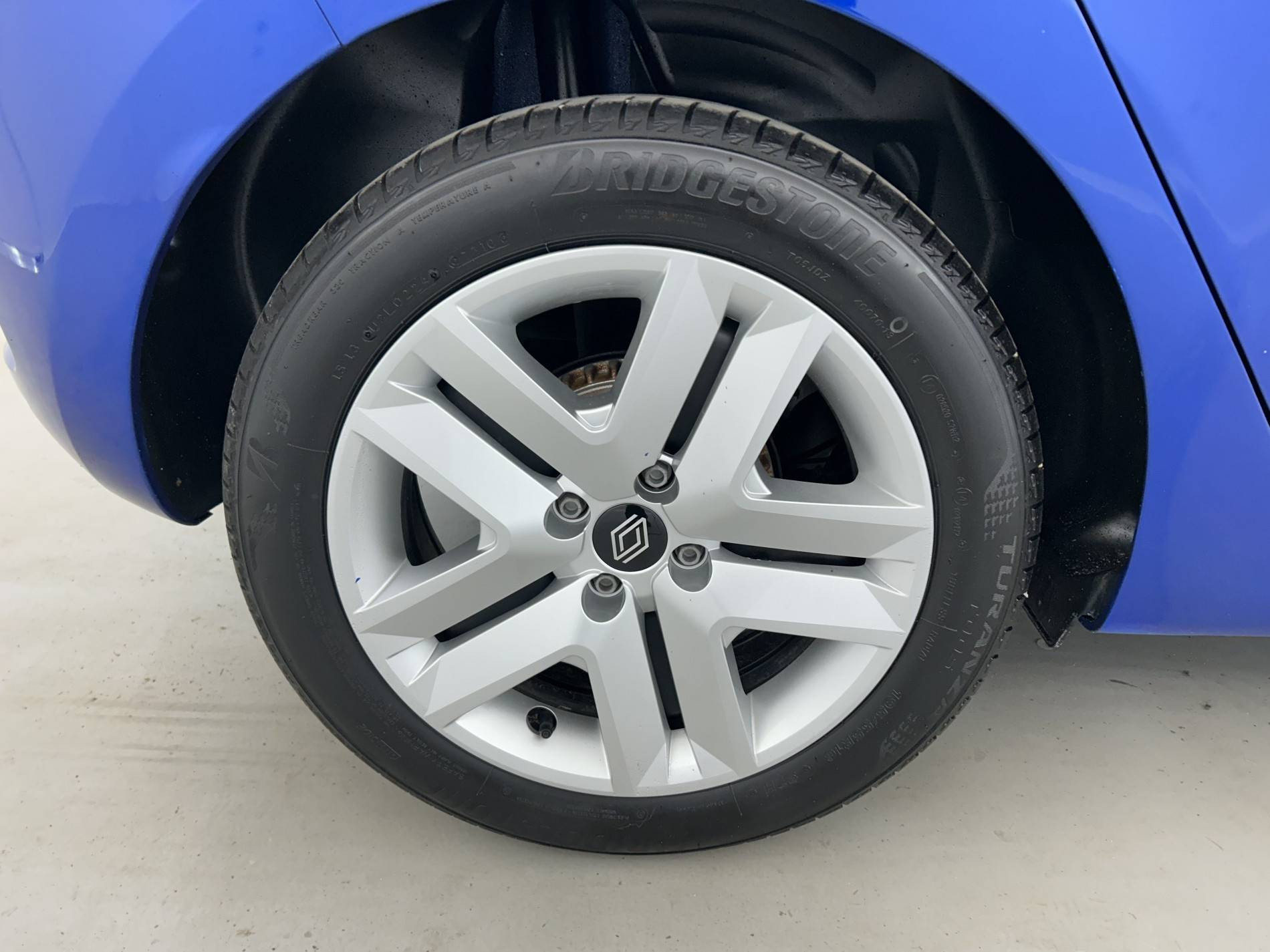 Vente en ligne Renault Clio 5 Clio TCe 90 au prix de 14 490 €