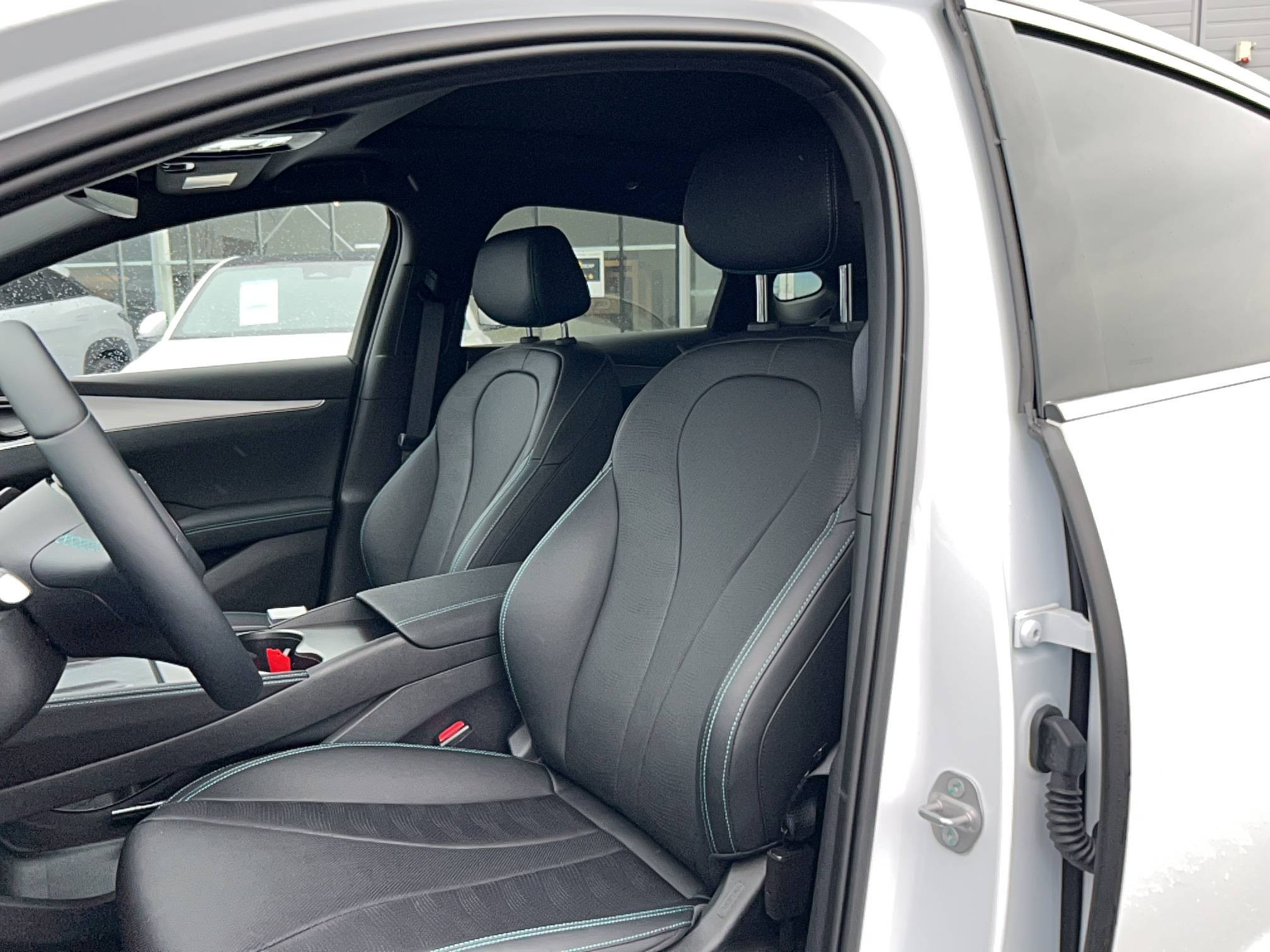 Vente en ligne Byd Seal 6 DM-i  1.5l DM-i 156 kW PHEV au prix de 37 190 €