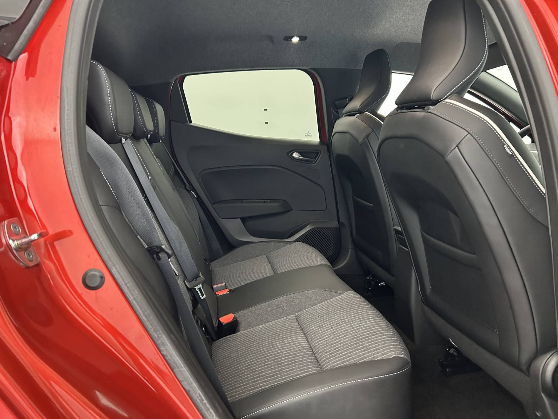 Vente en ligne Renault Clio 5 Clio TCe 90 au prix de 14 990 €