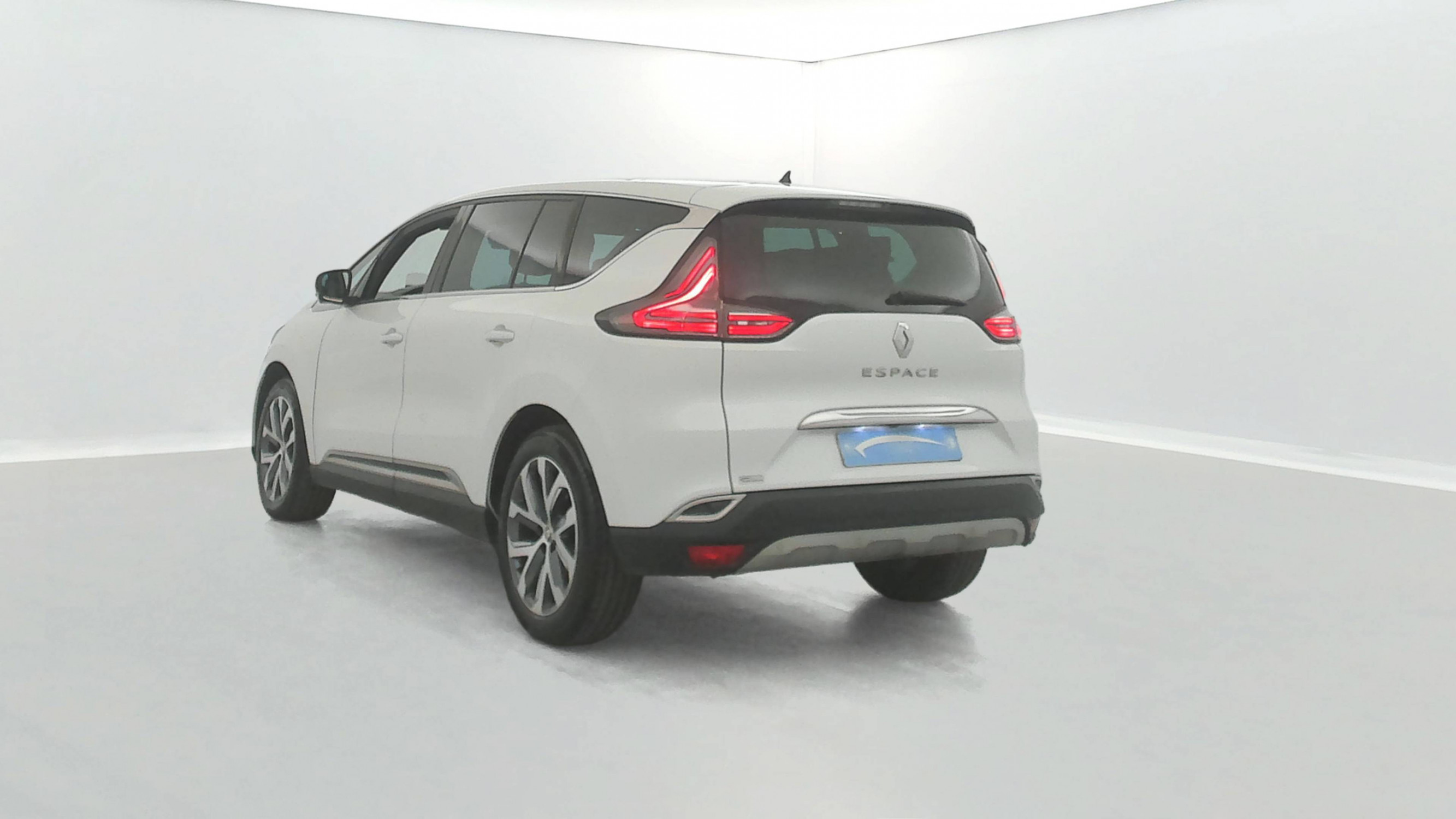 Vente en ligne Renault Espace 5 Espace dCi 160 Energy Twin Turbo au prix de 16 990 €