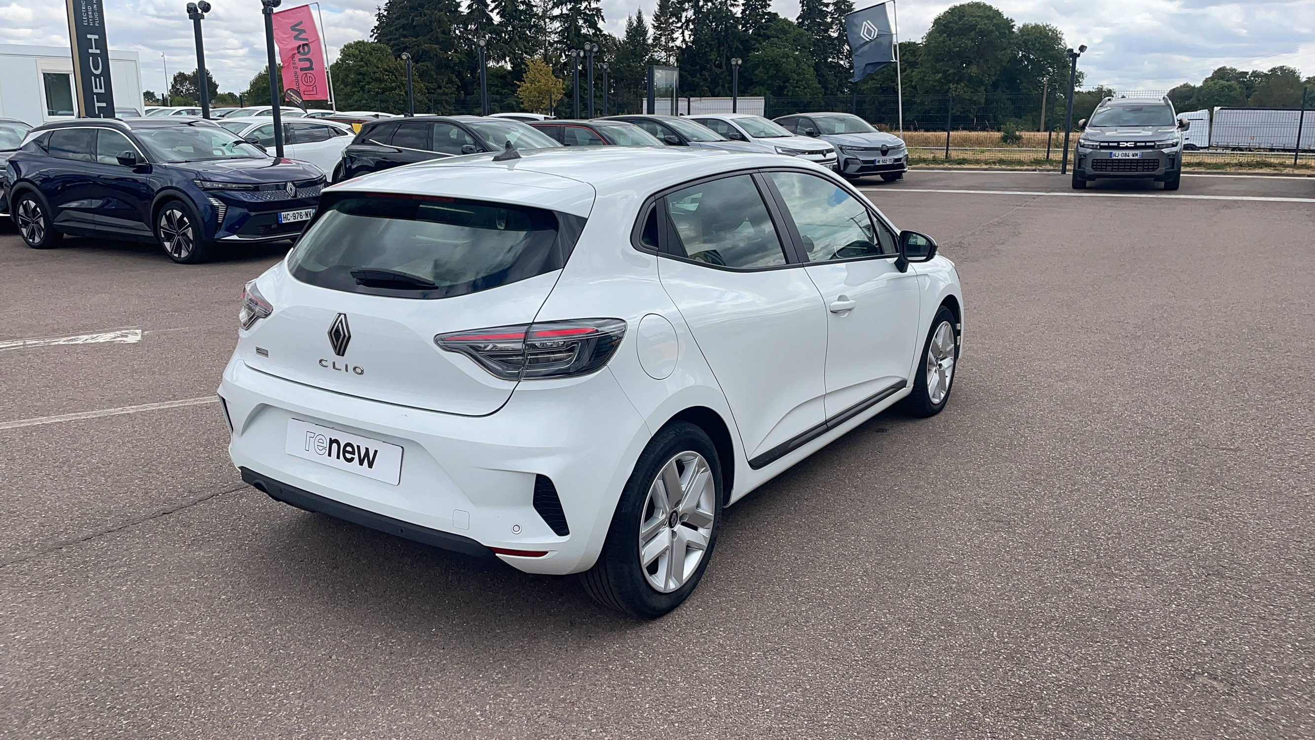 Vente en ligne Renault Clio 5 CLIO SOCIETE BLUE DCI 100 au prix de 1 €