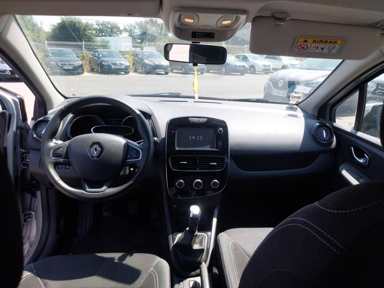 Vente en ligne Renault Clio 4 Clio dCi 75 Energy au prix de 10 490 €