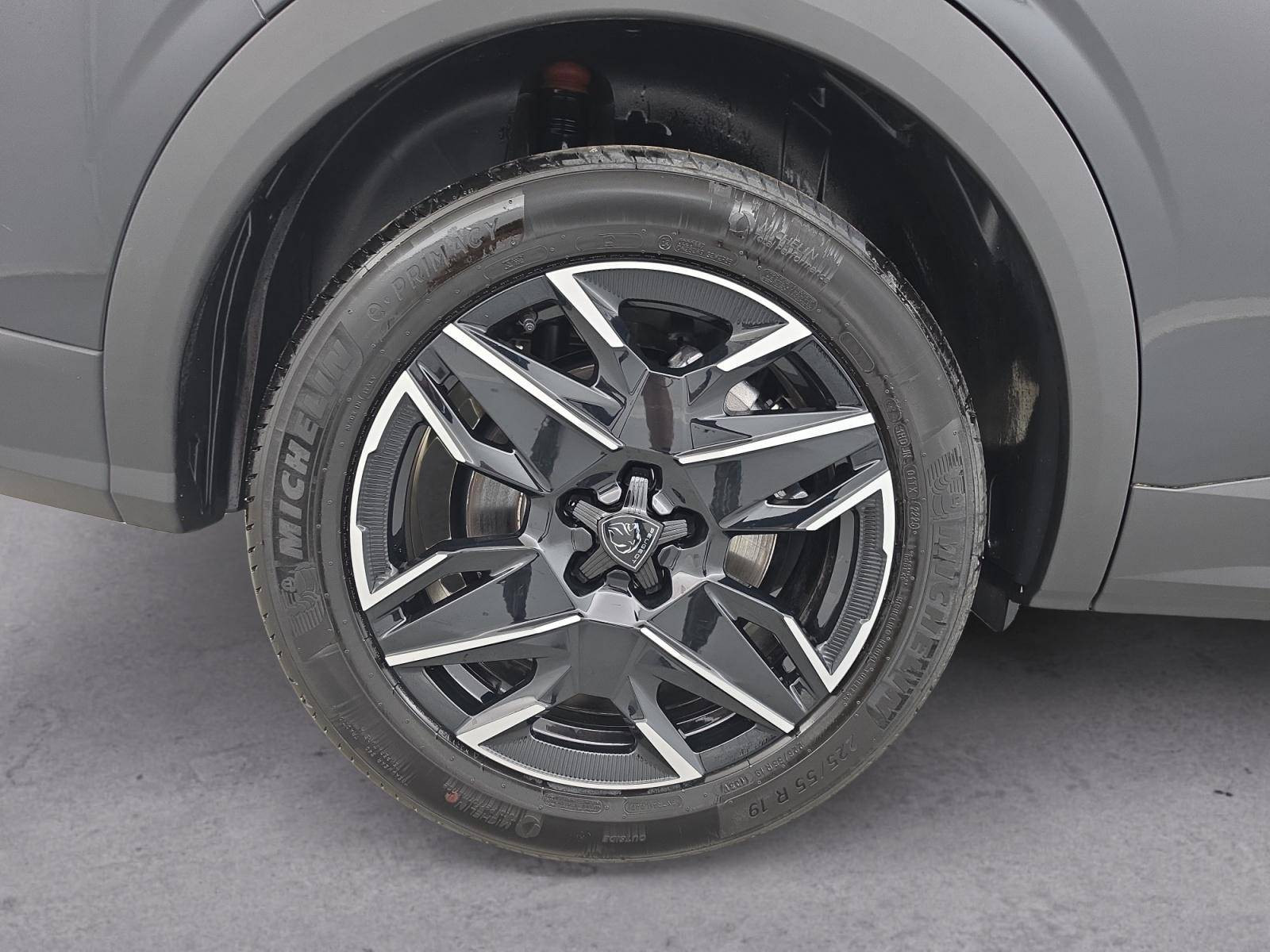 Vente en ligne Peugeot 5008  Hybrid 145 ch e-DCS6 au prix de 32 990 €