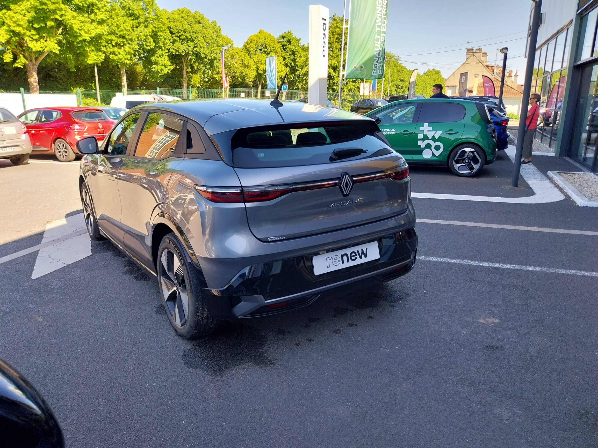 Vente en ligne Renault Megane E-Tech  EV40 130ch standard charge au prix de 19 990 €