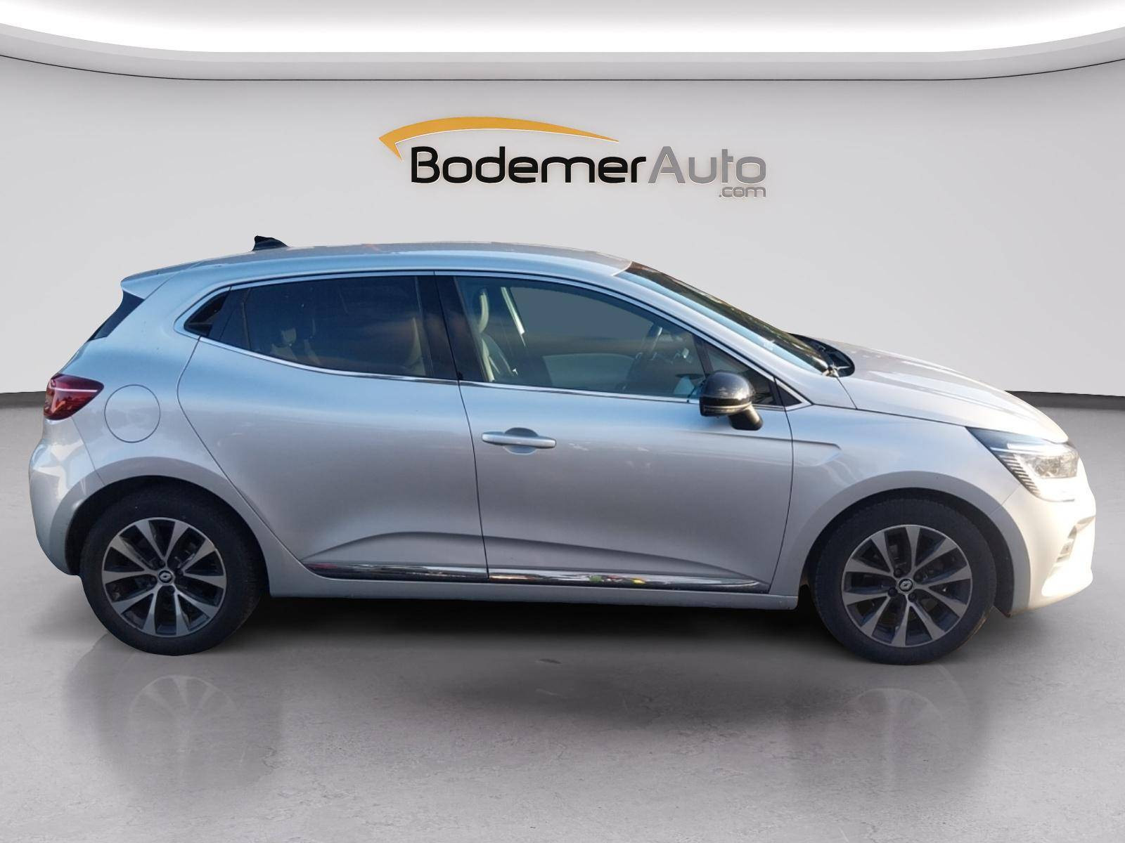 Vente en ligne Renault Clio 5 Clio TCe 90 au prix de 14 490 €
