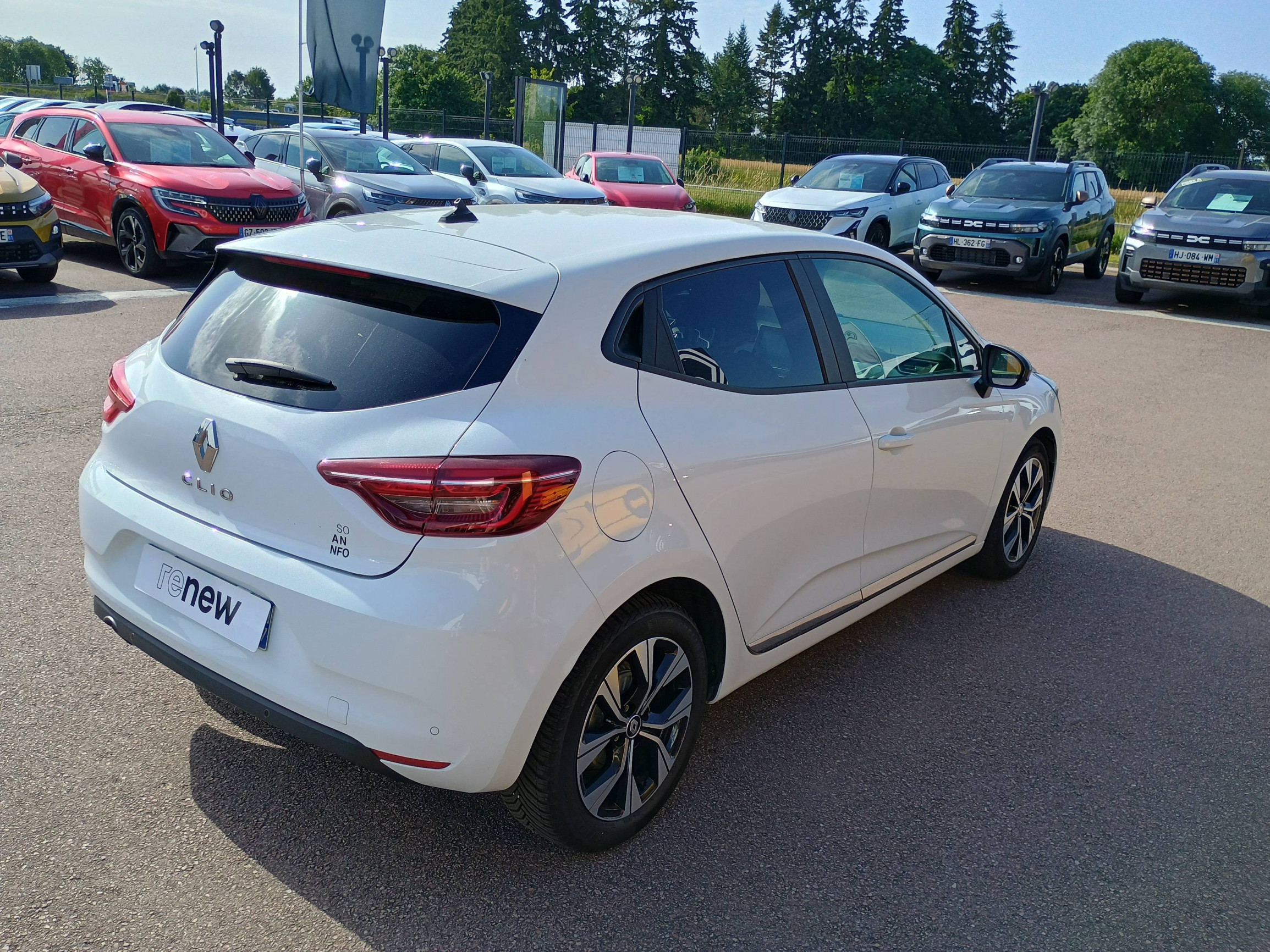 Vente en ligne Renault Clio 5 Clio Blue dCi 100 au prix de 13 991 €