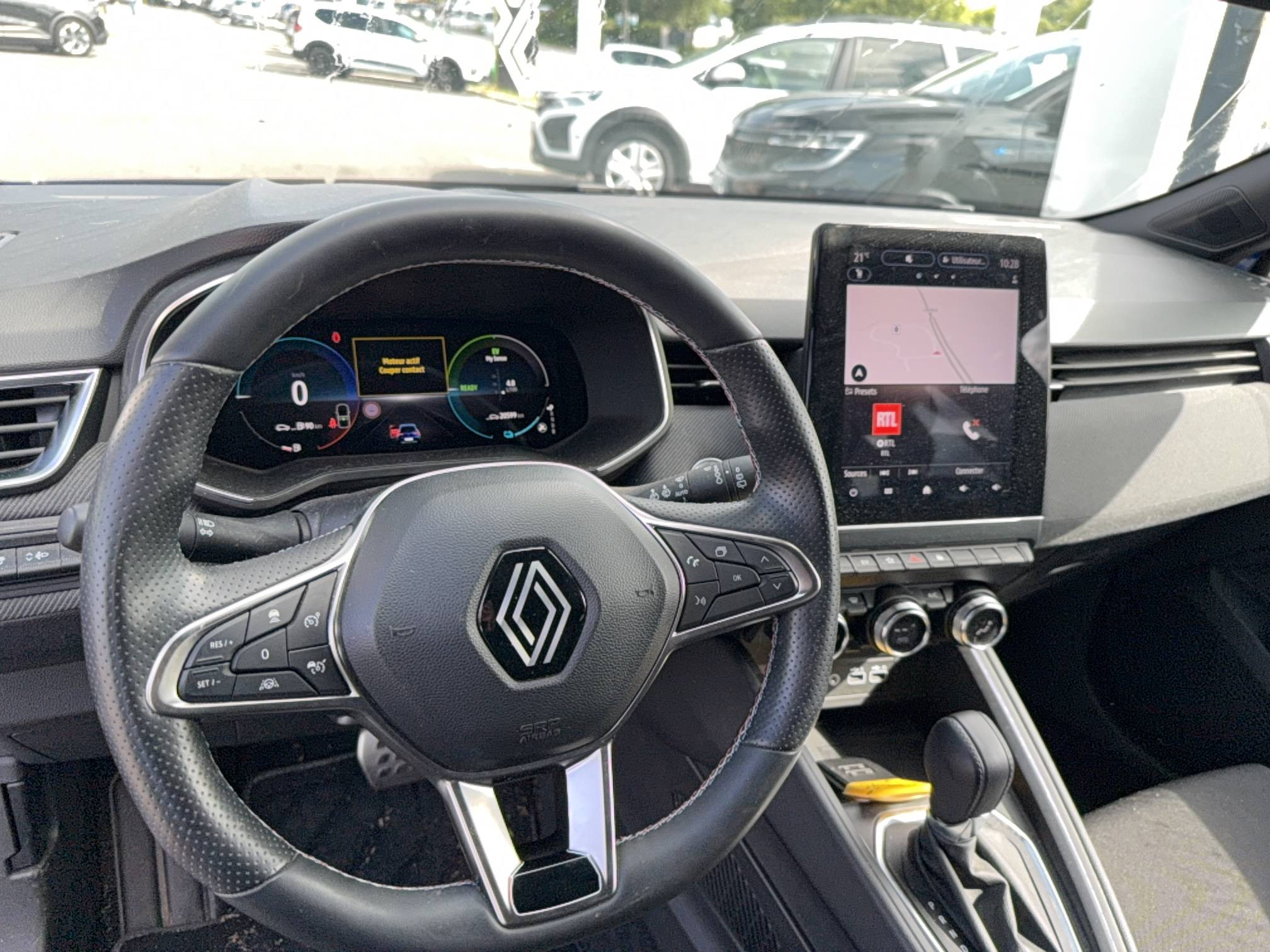 Vente en ligne Renault Clio 5 Clio E-Tech full hybrid 145 au prix de 21 500 €