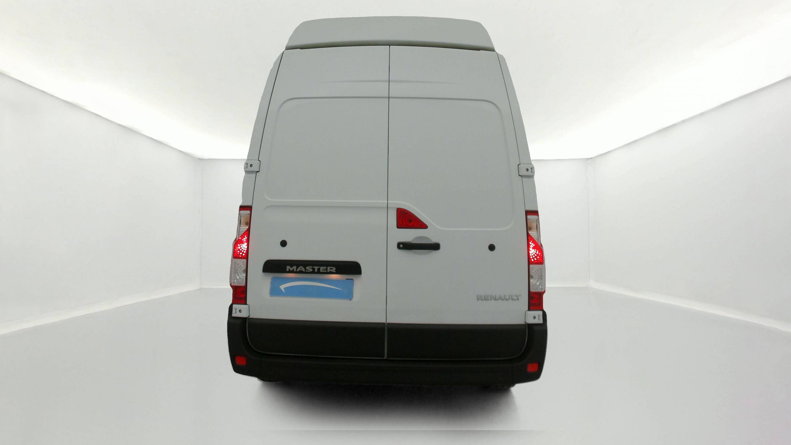 Vente en ligne Renault Master Fourgon MASTER FGN TRAC F3500 L3H3 BLUE DCI 135 au prix de 28 990 €