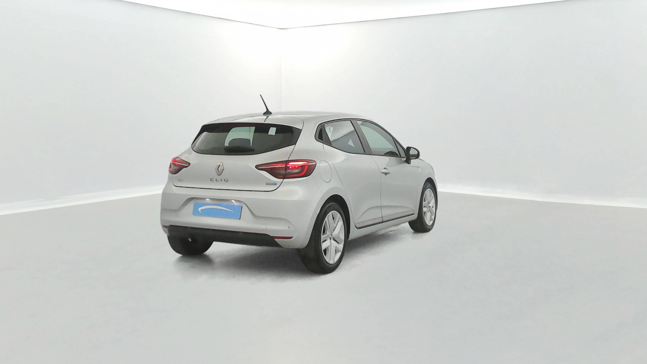 Vente en ligne Renault Clio 5 Clio E-Tech 140 - 21N au prix de 14 490 €