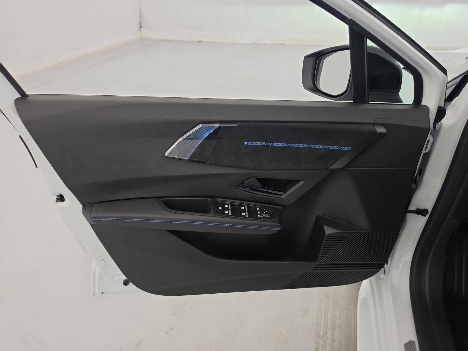 Vente en ligne Renault Clio 6 Clio E-Tech full hybrid 160 ch au prix de 28 490 €