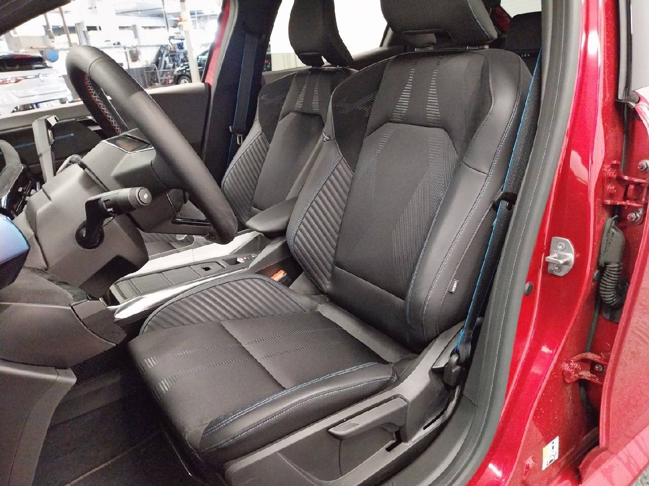 Vente en ligne Renault Clio 6 Clio E-Tech full hybrid 160 ch au prix de 30 800 €