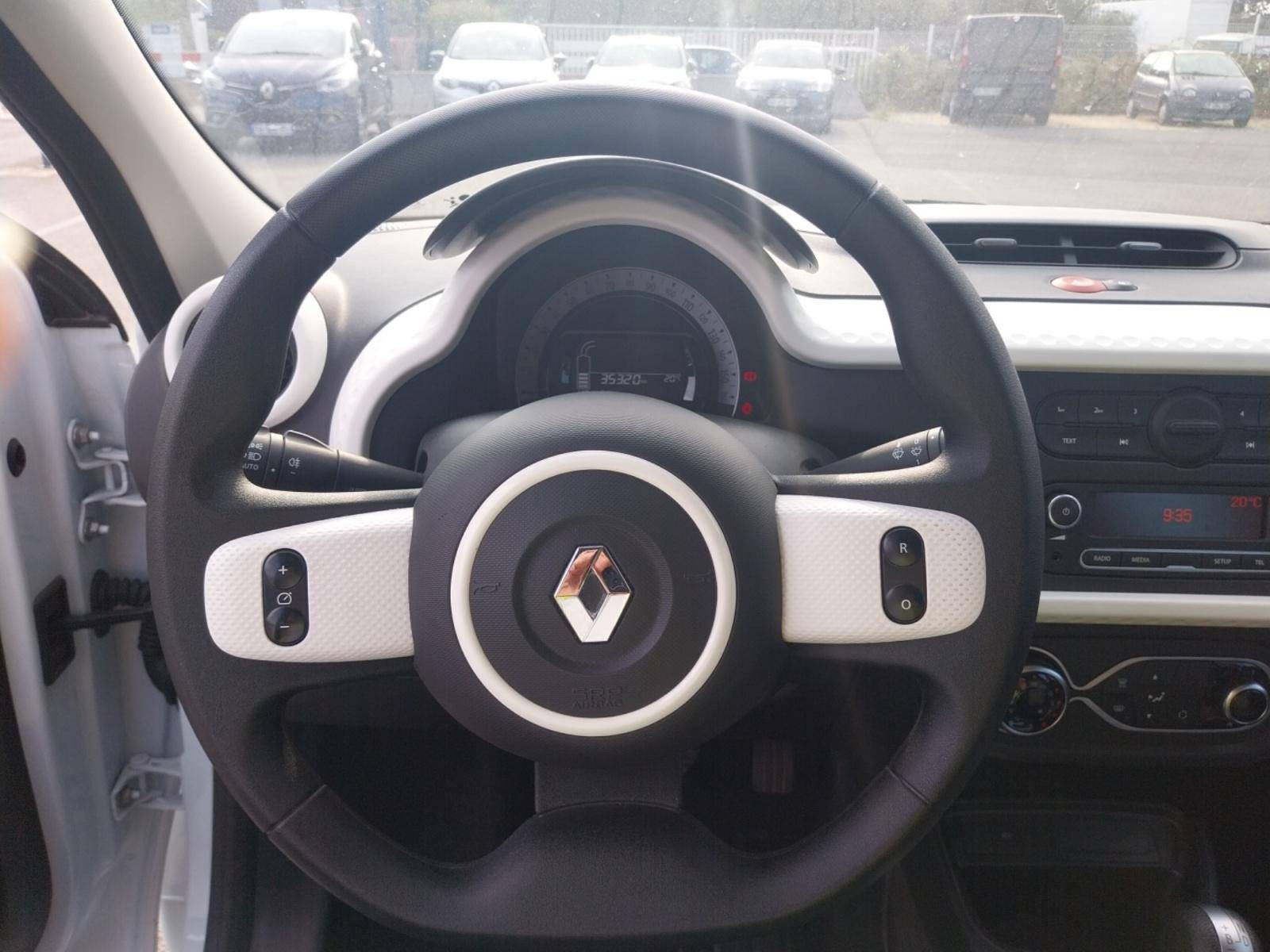 Vente en ligne Renault Twingo Electrique Twingo III E-Tech au prix de 12 490 €