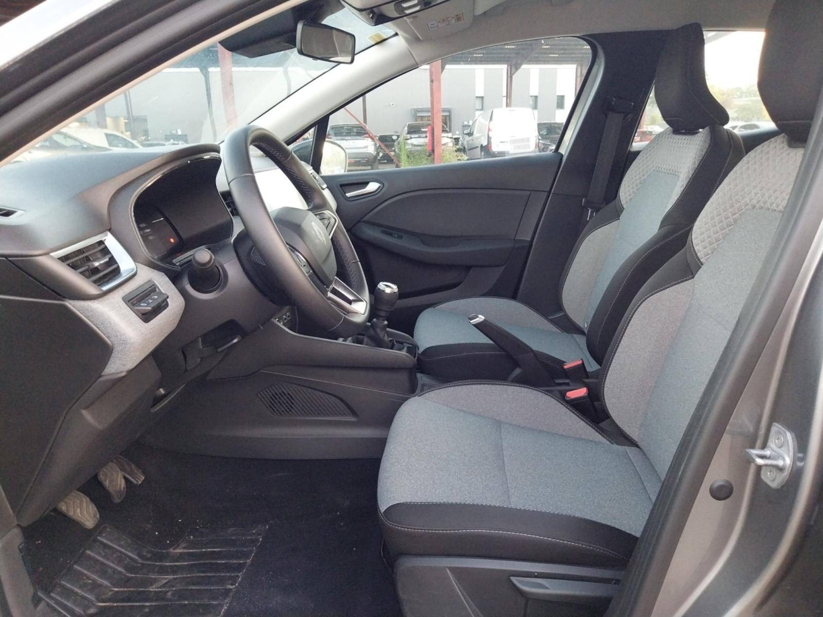 Vente en ligne Renault Clio 5 Clio Blue dCi 100 ch GSR2 au prix de 17 750 €