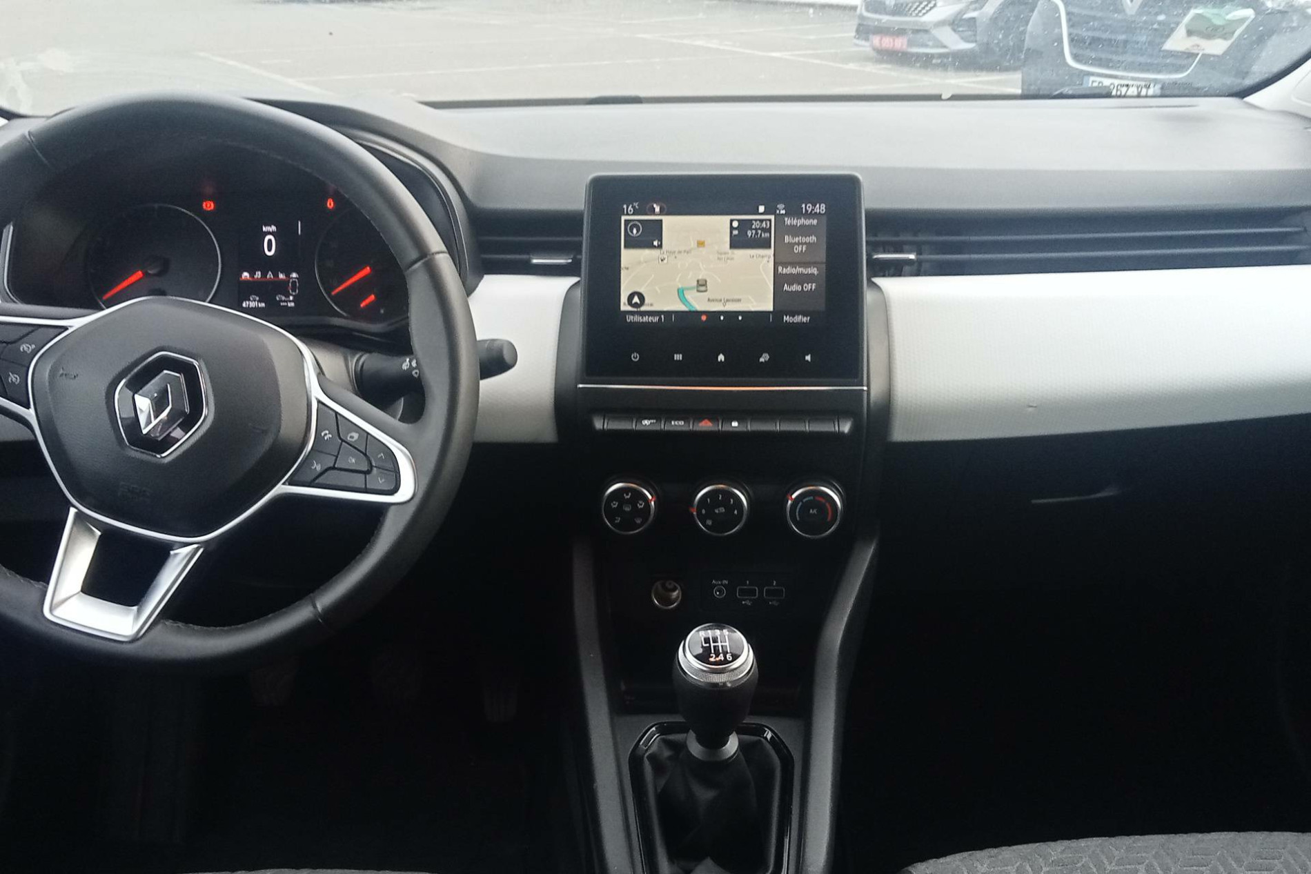 Vente en ligne Renault Clio 5 Clio TCe 90 au prix de 13 490 €