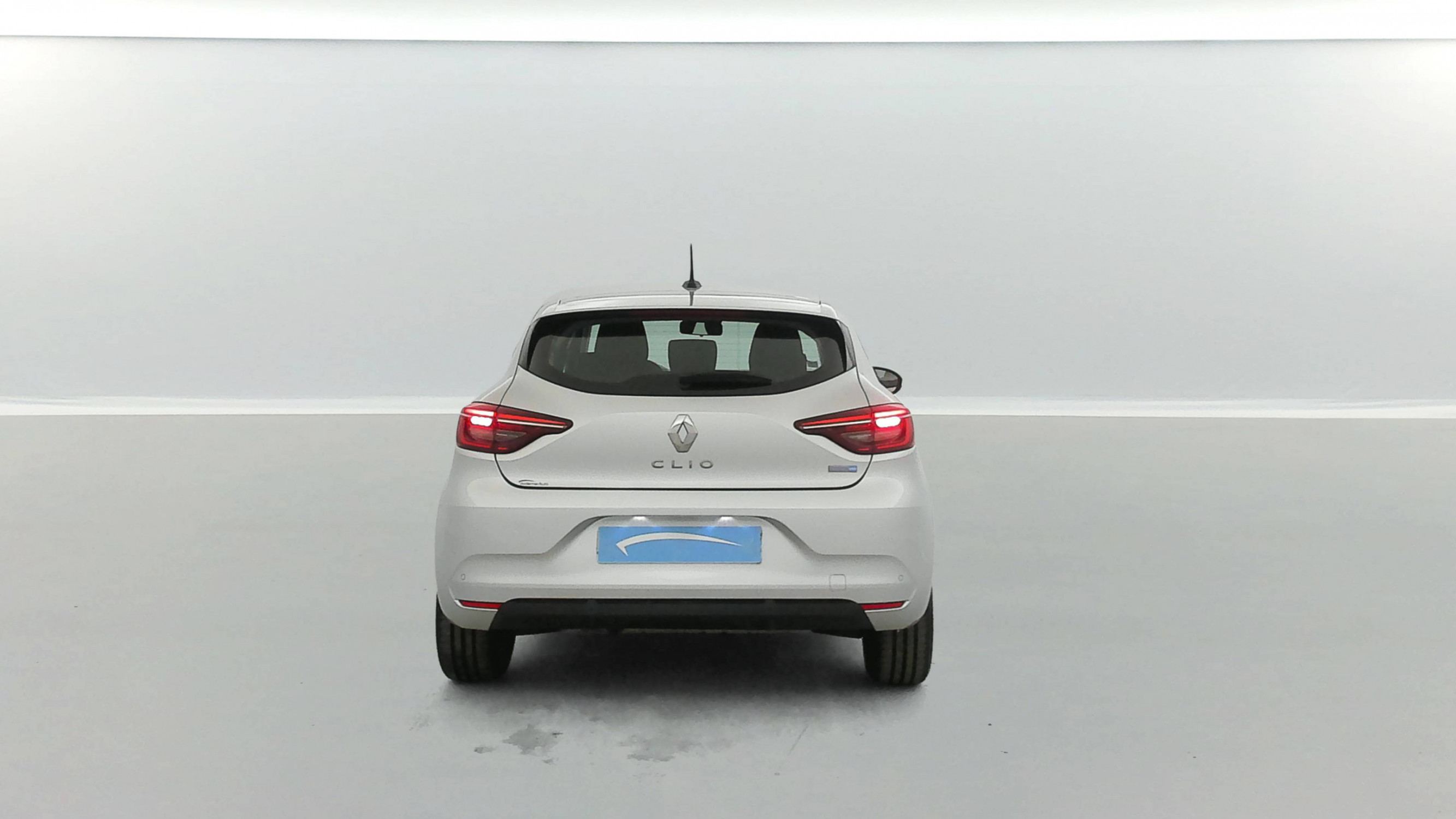 Vente en ligne Renault Clio 5 Clio E-Tech 140 - 21N au prix de 15 990 €