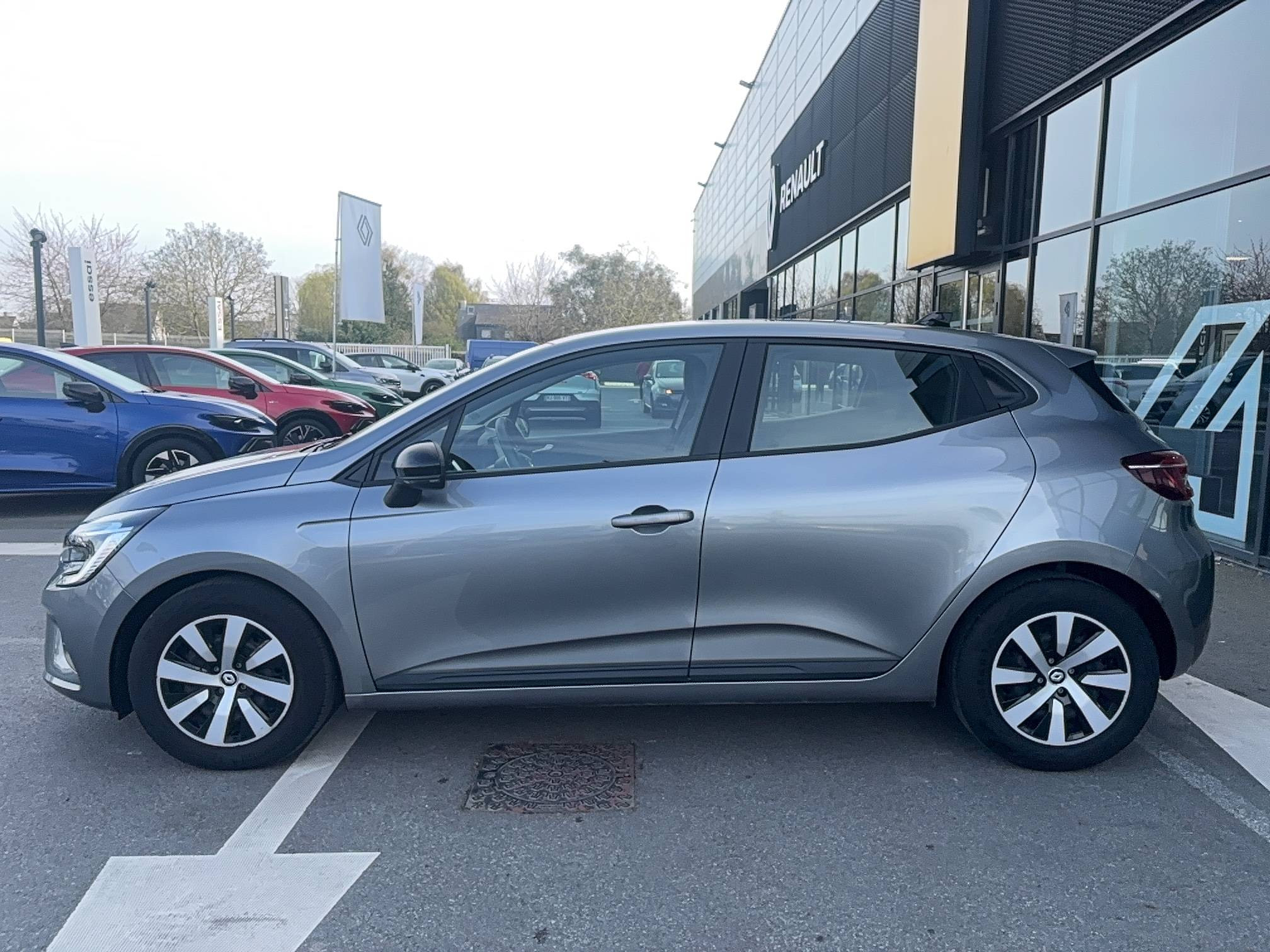 Vente en ligne Renault Clio 5 Clio TCe 90 au prix de 13 690 €