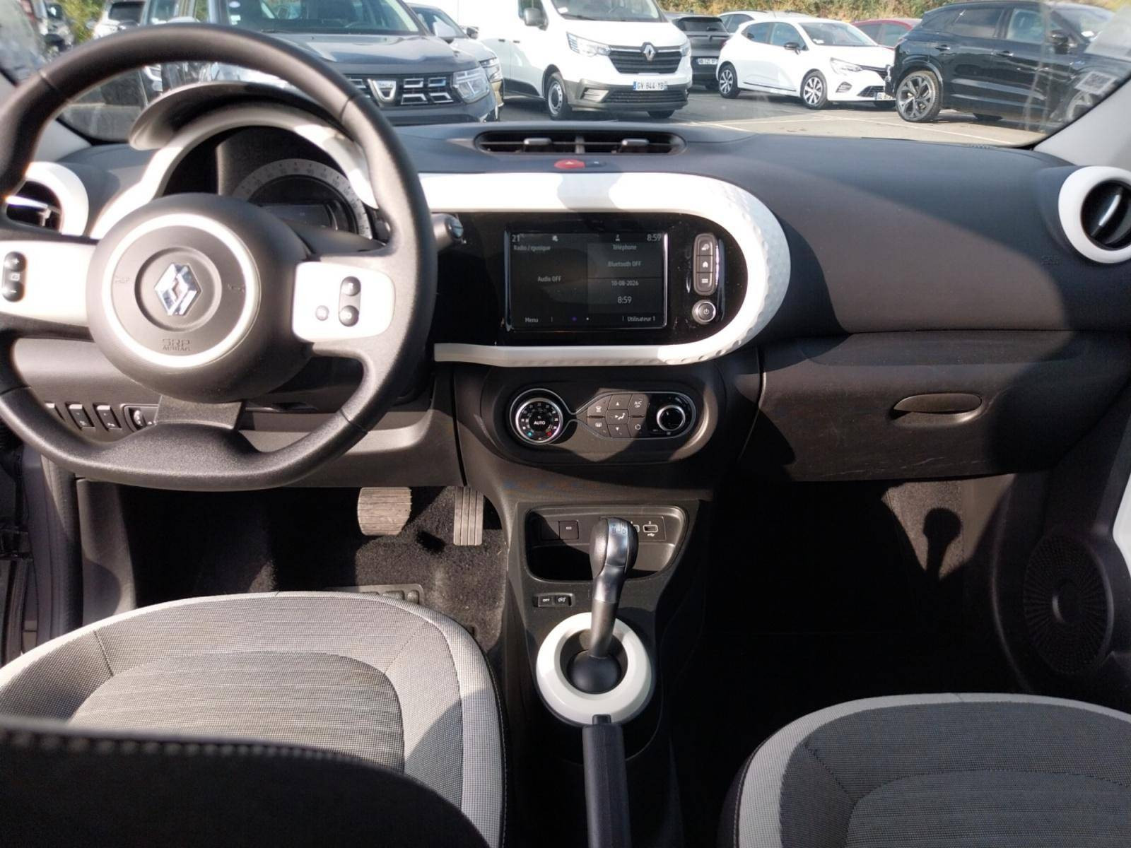 Vente en ligne Renault Twingo Electrique Twingo III E-Tech au prix de 12 990 €