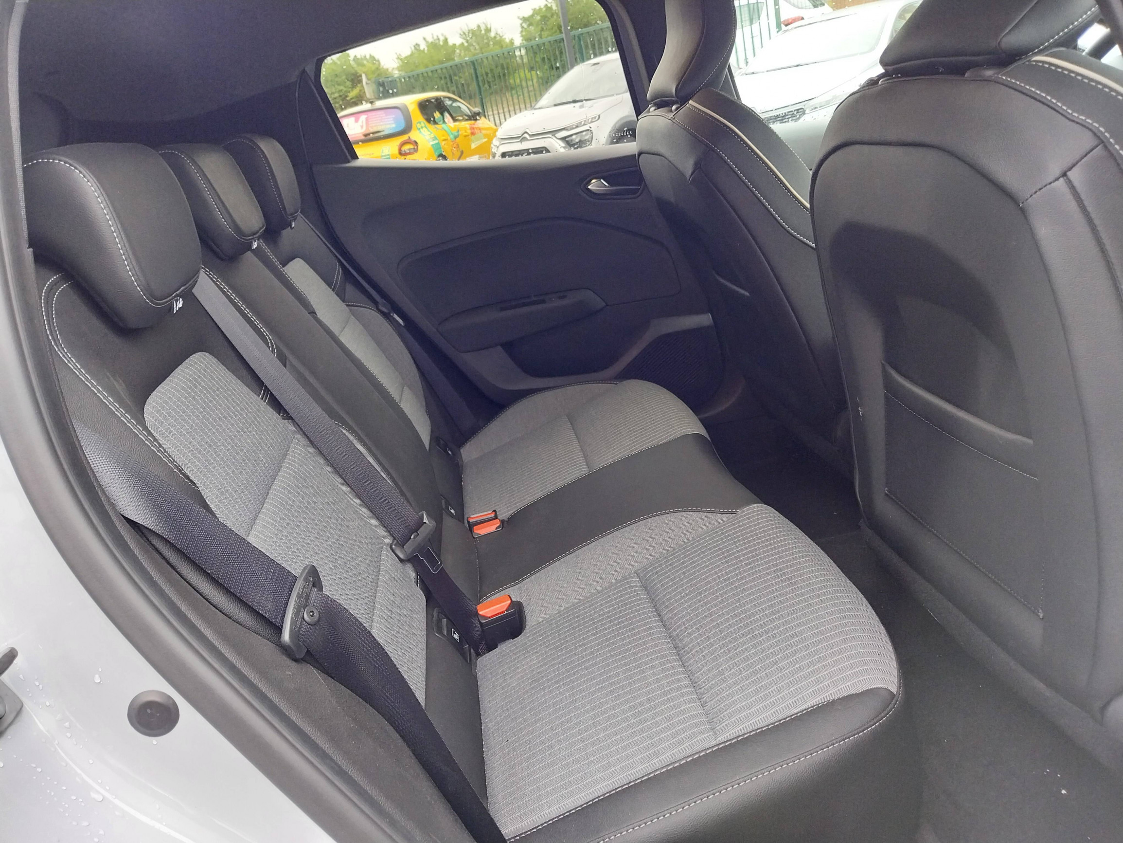 Vente en ligne Renault Clio 5 Clio TCe 90 ch GSR2 au prix de 19 000 €