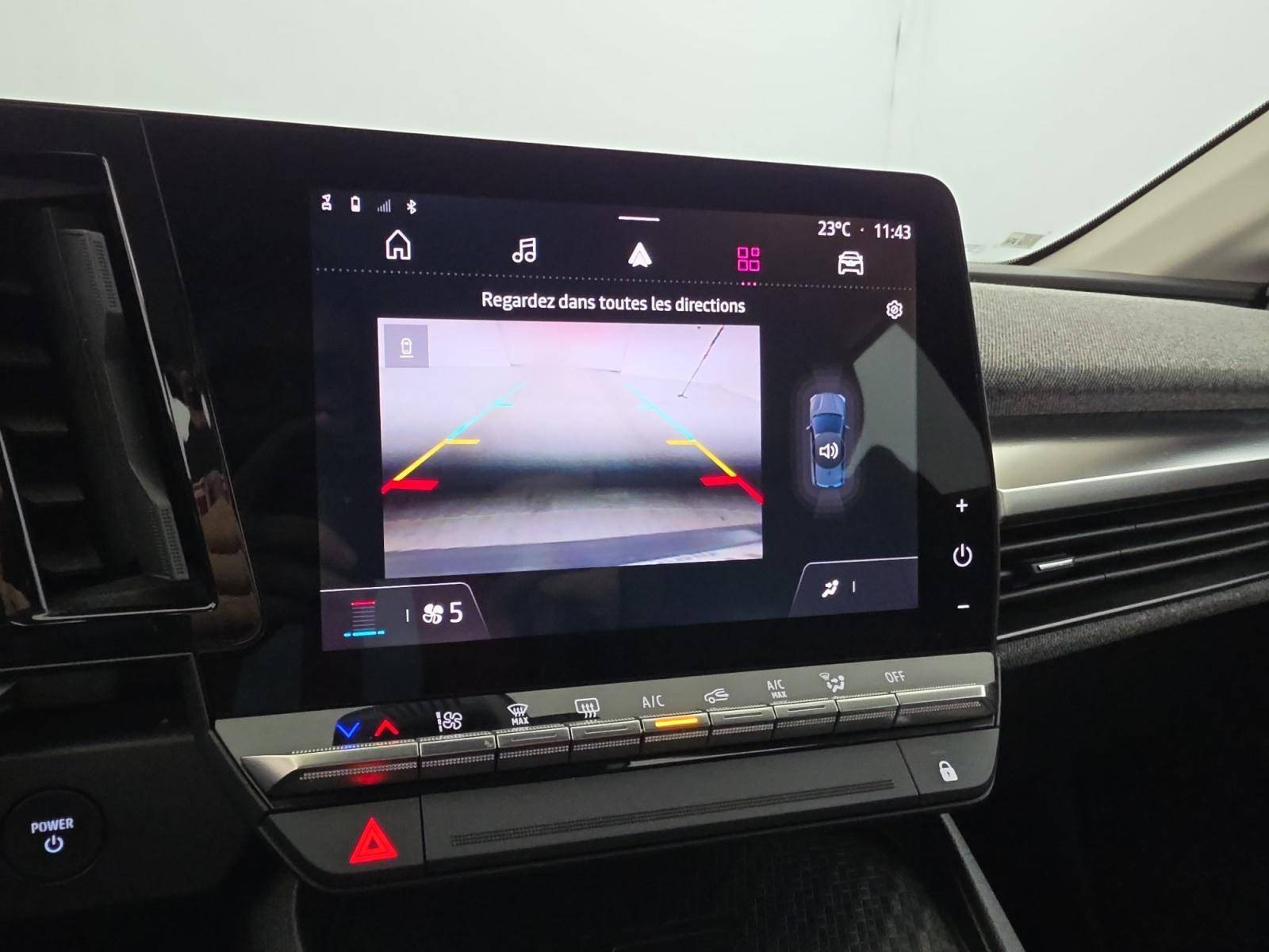 Vente en ligne Renault Megane E-Tech  EV40 130ch standard charge au prix de 26 900 €
