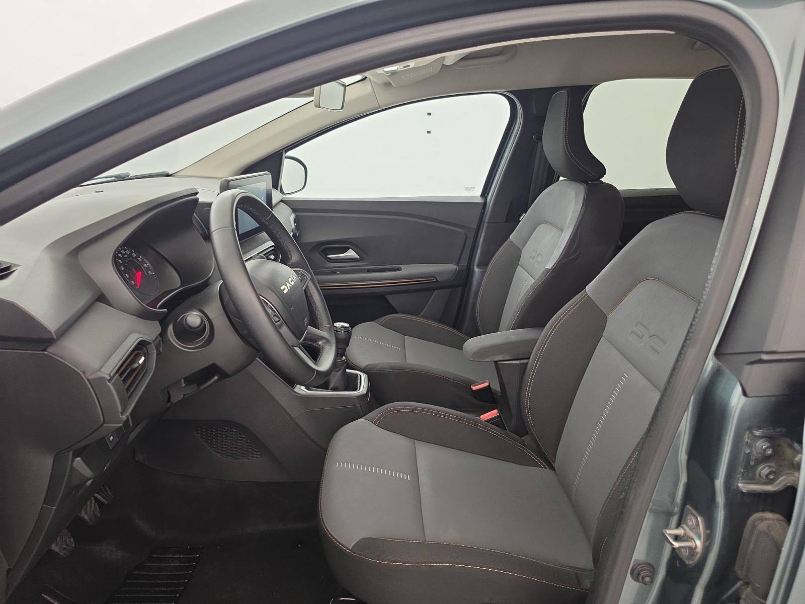 Vente en ligne Dacia Jogger  ECO-G 100 7 places au prix de 17 990 €