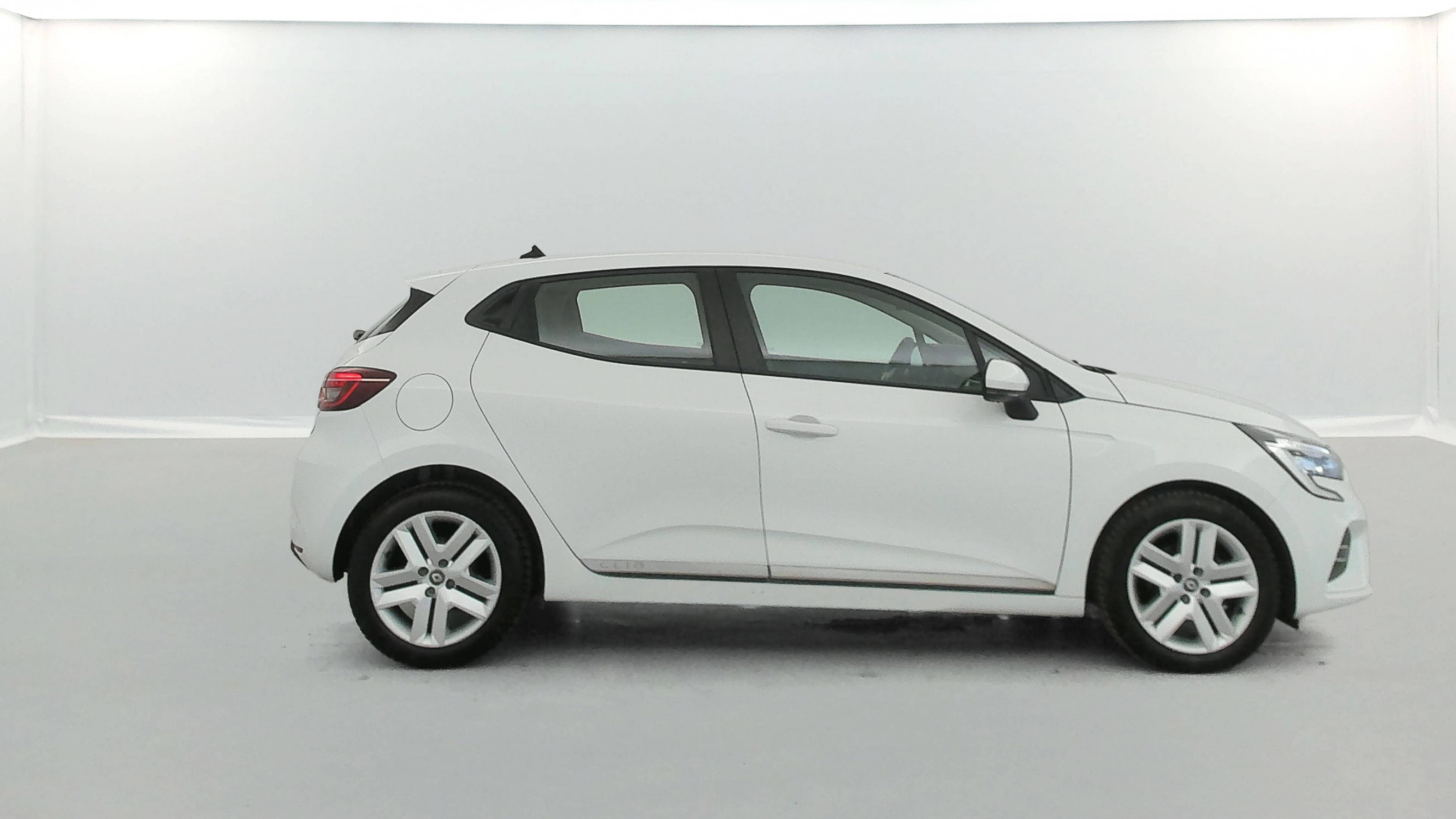Vente en ligne Renault Clio 5 Clio TCe 90 X-Tronic - 21N au prix de 14 691 €