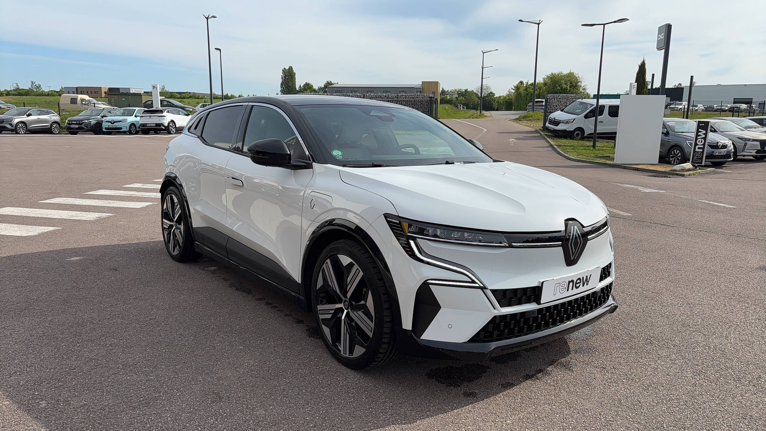 Vente en ligne Renault Megane E-Tech  EV60 220 ch optimum charge au prix de 27 990 €