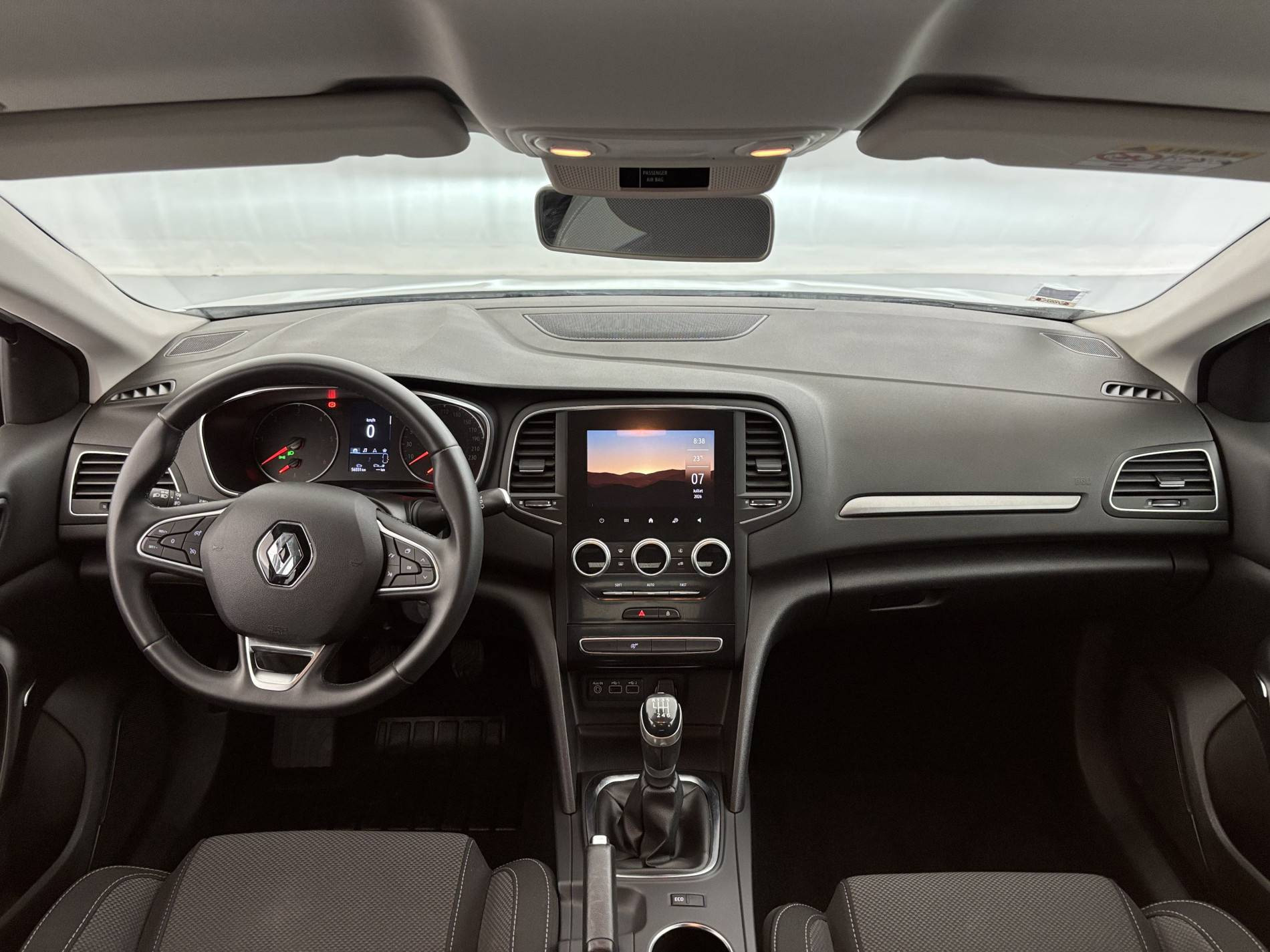 Vente en ligne Renault Megane 4  BLUE DCI 115 au prix de 14 990 €