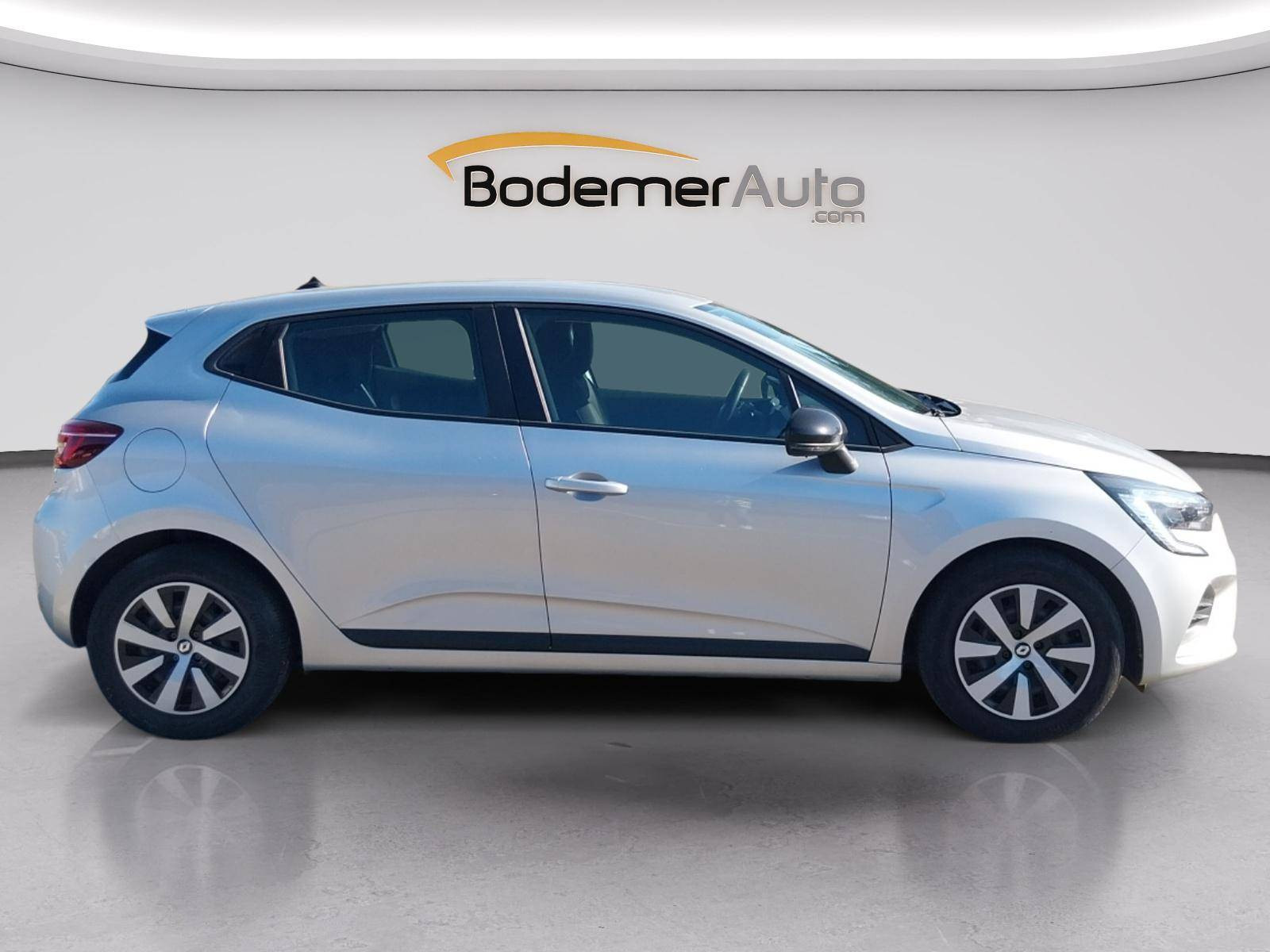 Vente en ligne Renault Clio 5 Clio TCe 90 au prix de 13 490 €