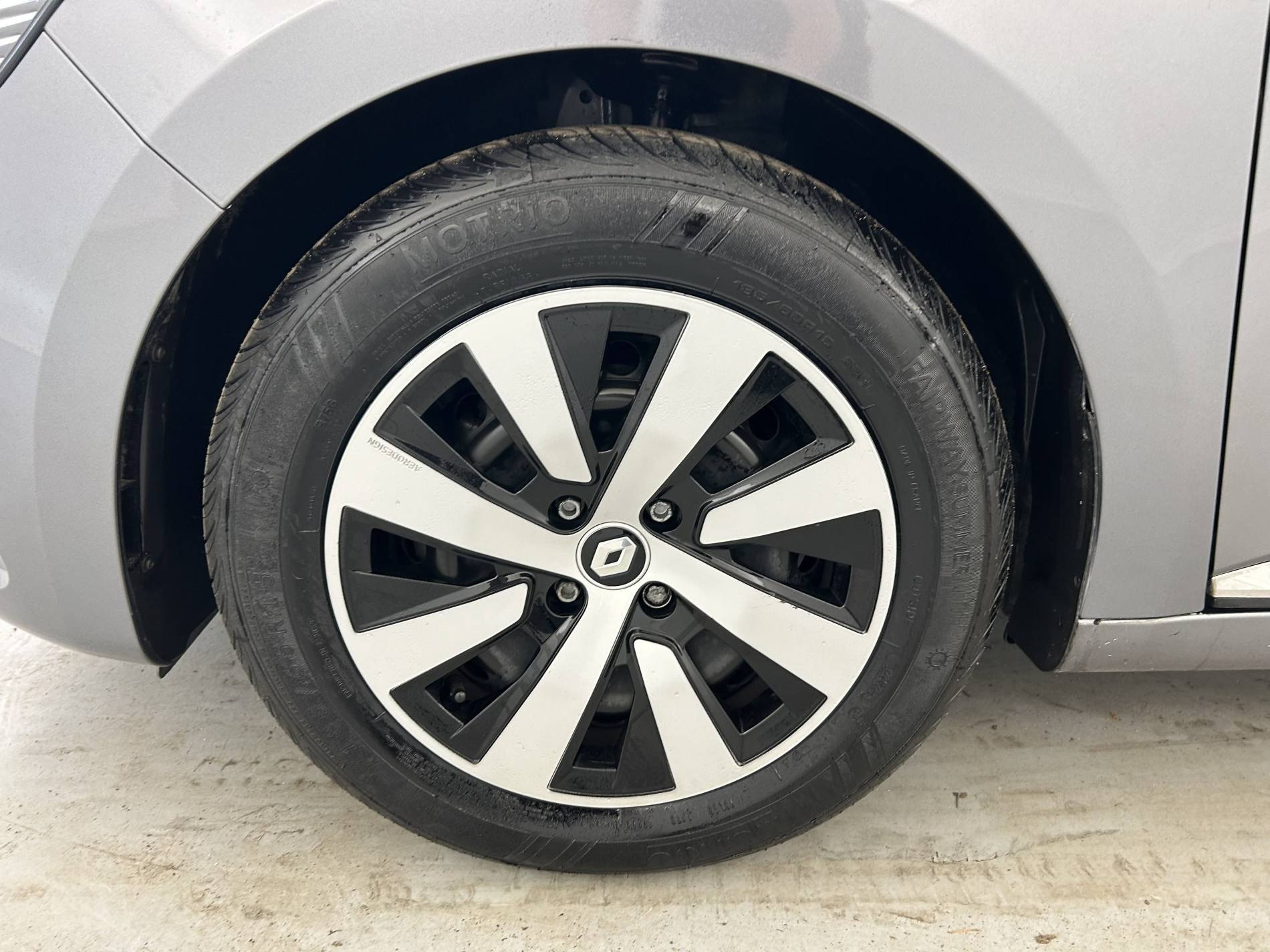 Vente en ligne Renault Clio 5 Clio TCe 90 au prix de 14 790 €