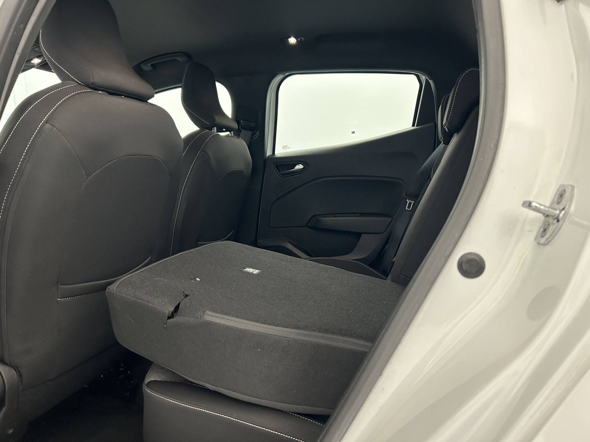 Vente en ligne Renault Clio 5 Clio TCe 90 - 21N au prix de 14 390 €