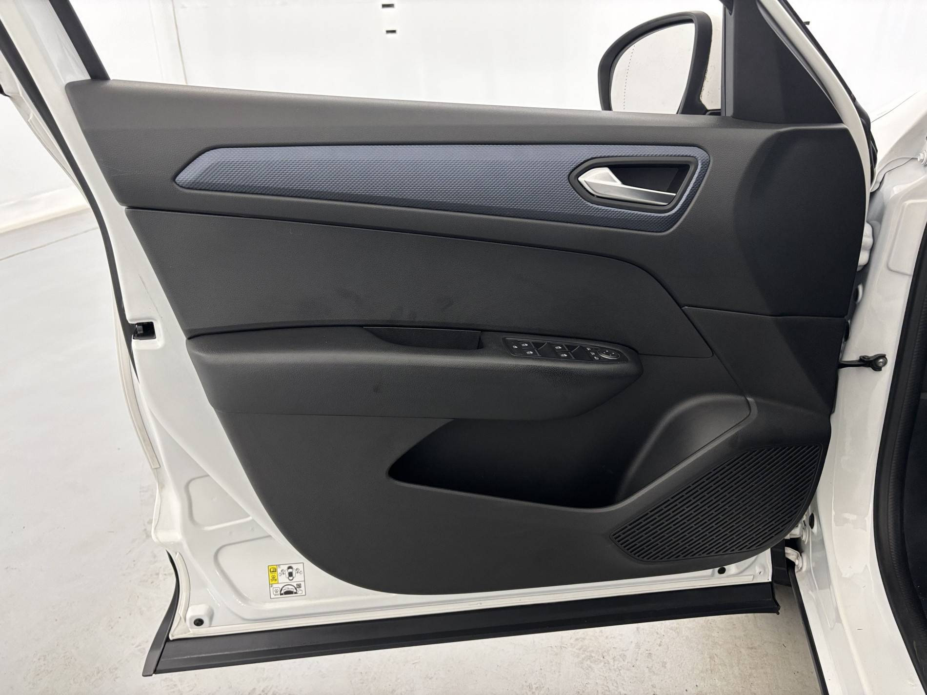 Vente en ligne Renault Arkana  E-Tech hybride 145 - 22 au prix de 16 790 €