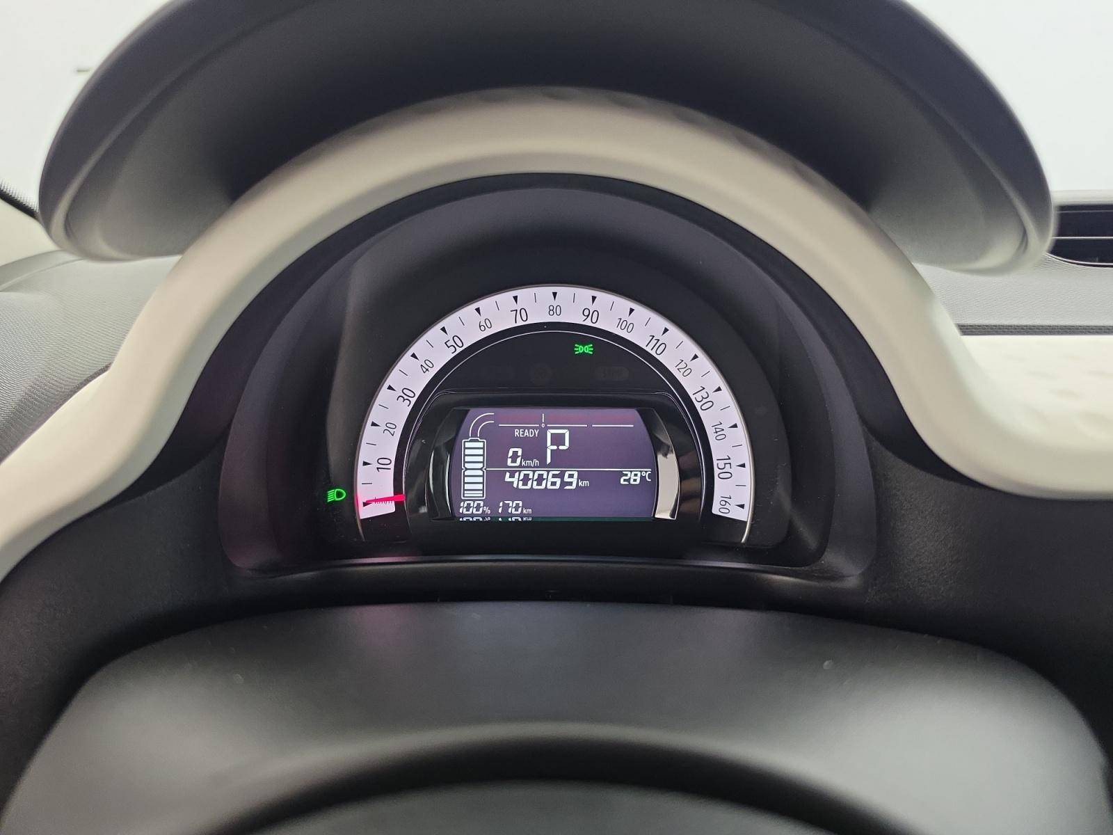 Vente en ligne Renault Twingo Electrique Twingo III E-Tech au prix de 12 900 €