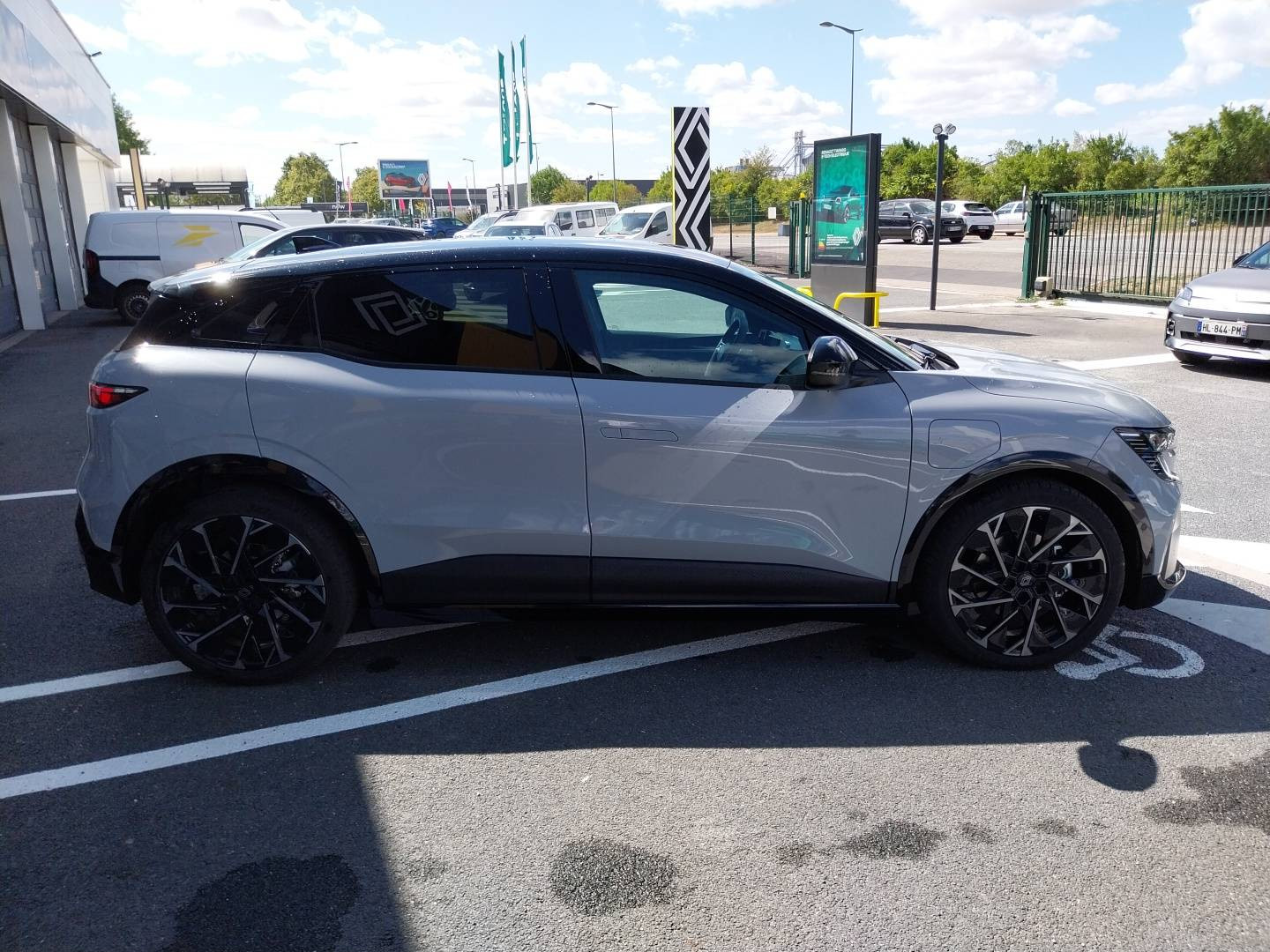 Vente en ligne Renault Megane E-Tech  220 ch autonomie confort au prix de 44 000 €