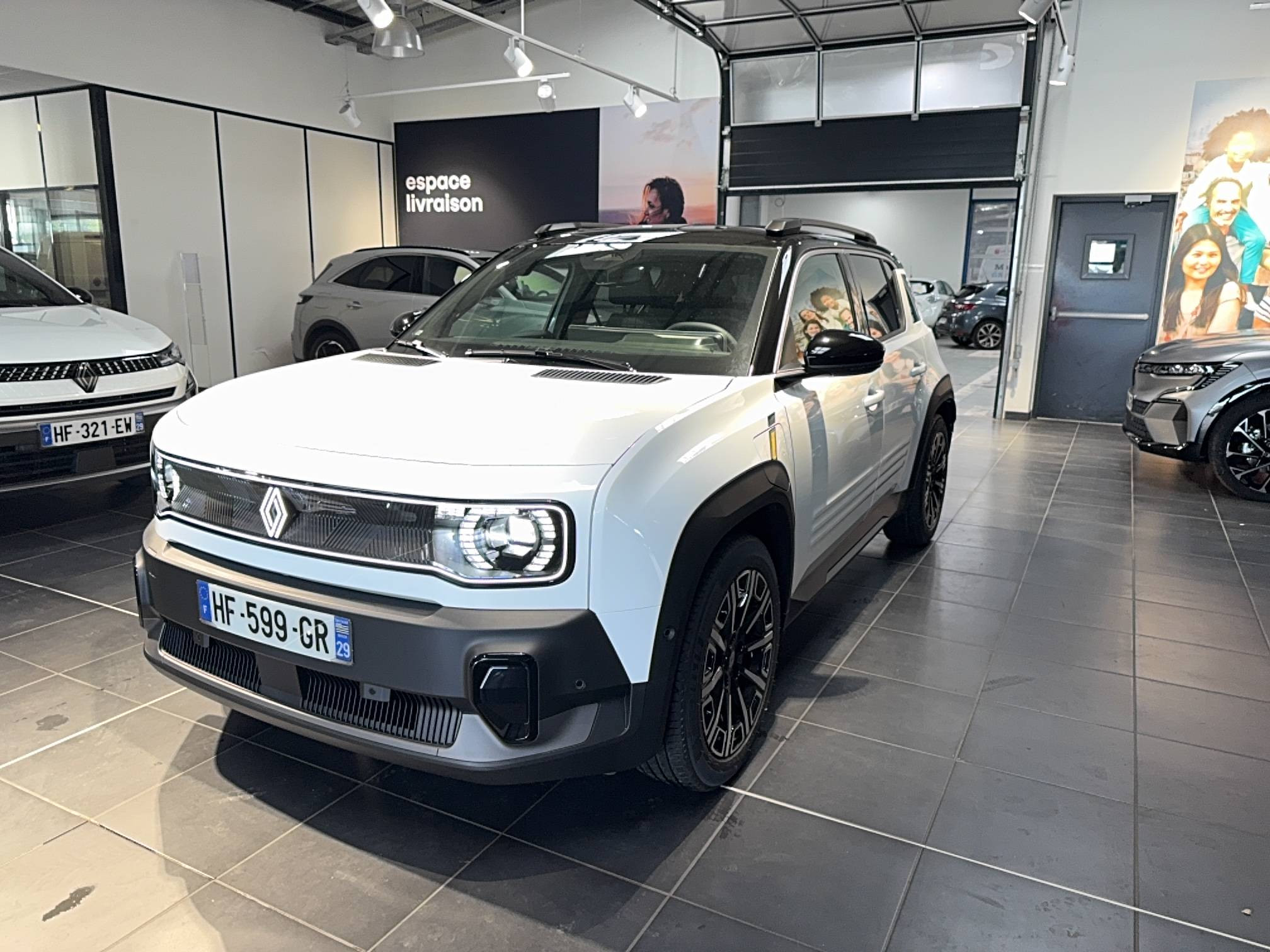 Renault R4 E-Tech  150 ch autonomie confort occasion de 2025 en vente à Quimper