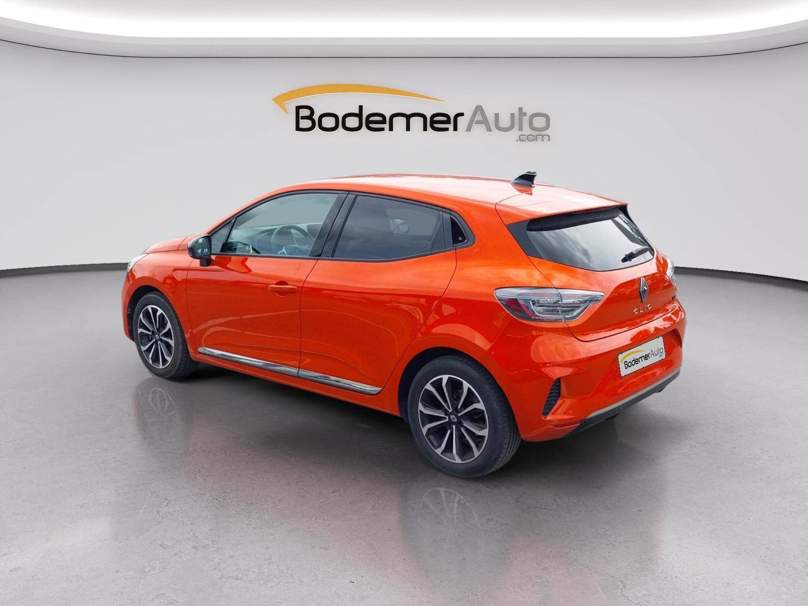 Vente en ligne Renault Clio 5 Clio E-Tech full hybrid 145 au prix de 18 490 €