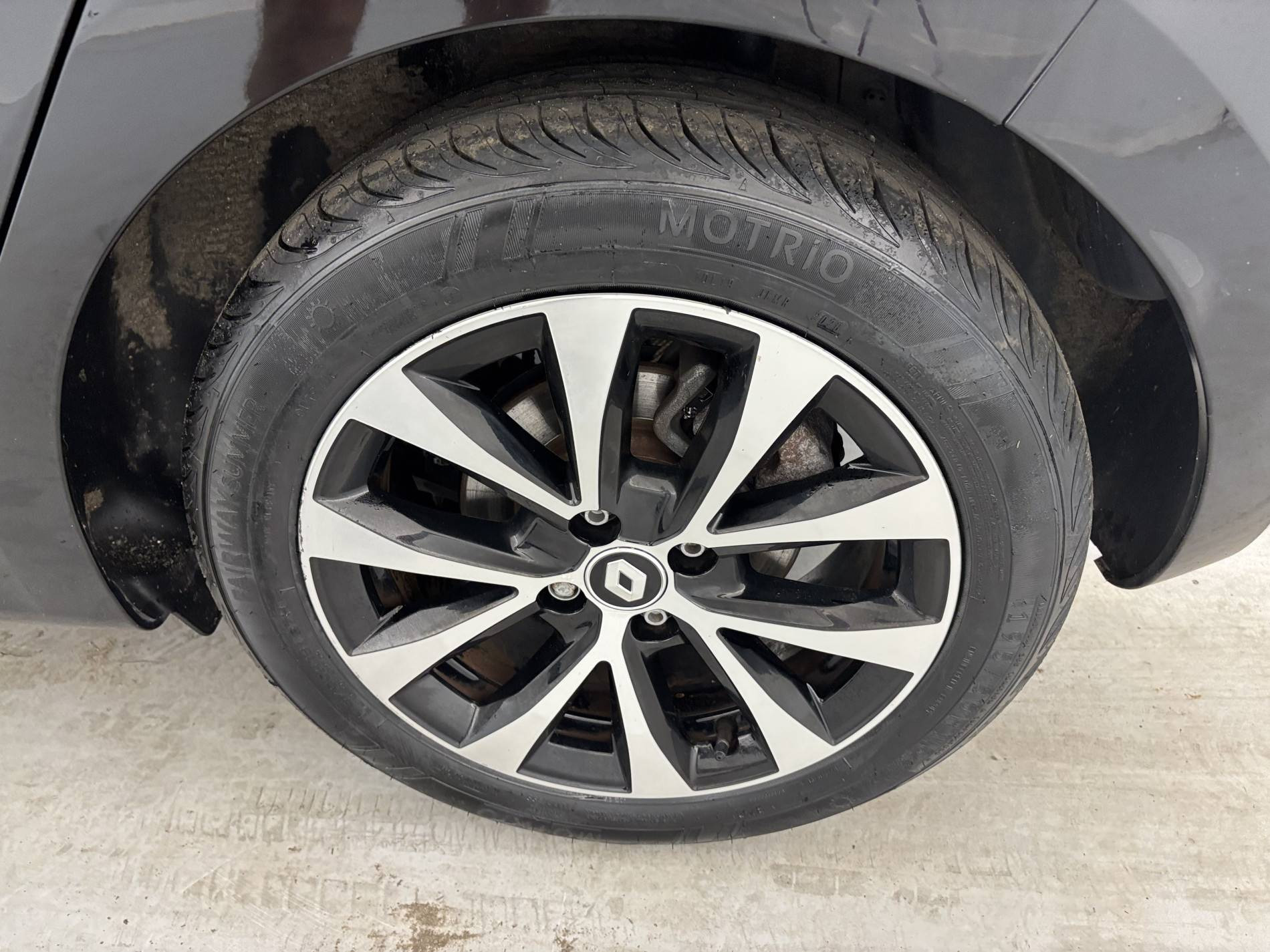 Vente en ligne Renault Clio 5 Clio E-Tech 140 - 21N au prix de 15 790 €