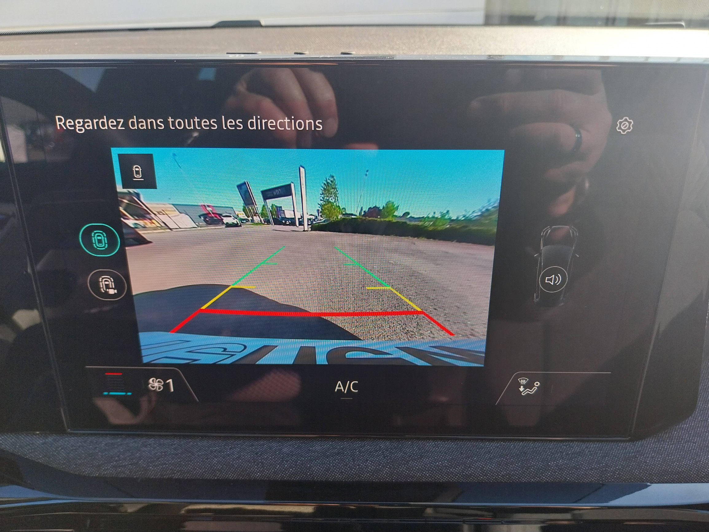 Vente en ligne Renault Clio 6 Clio E-Tech full hybrid 160 ch au prix de 24 980 €