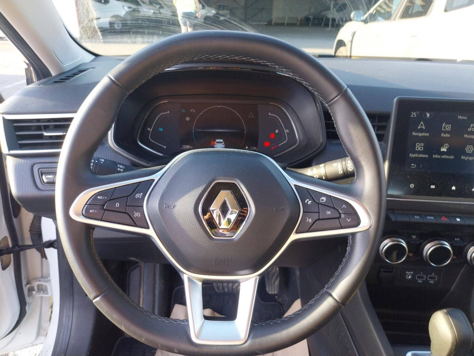 Vente en ligne Renault Clio 5 CLIO SOCIETE E-TECH 140 - 21N au prix de 13 290 €