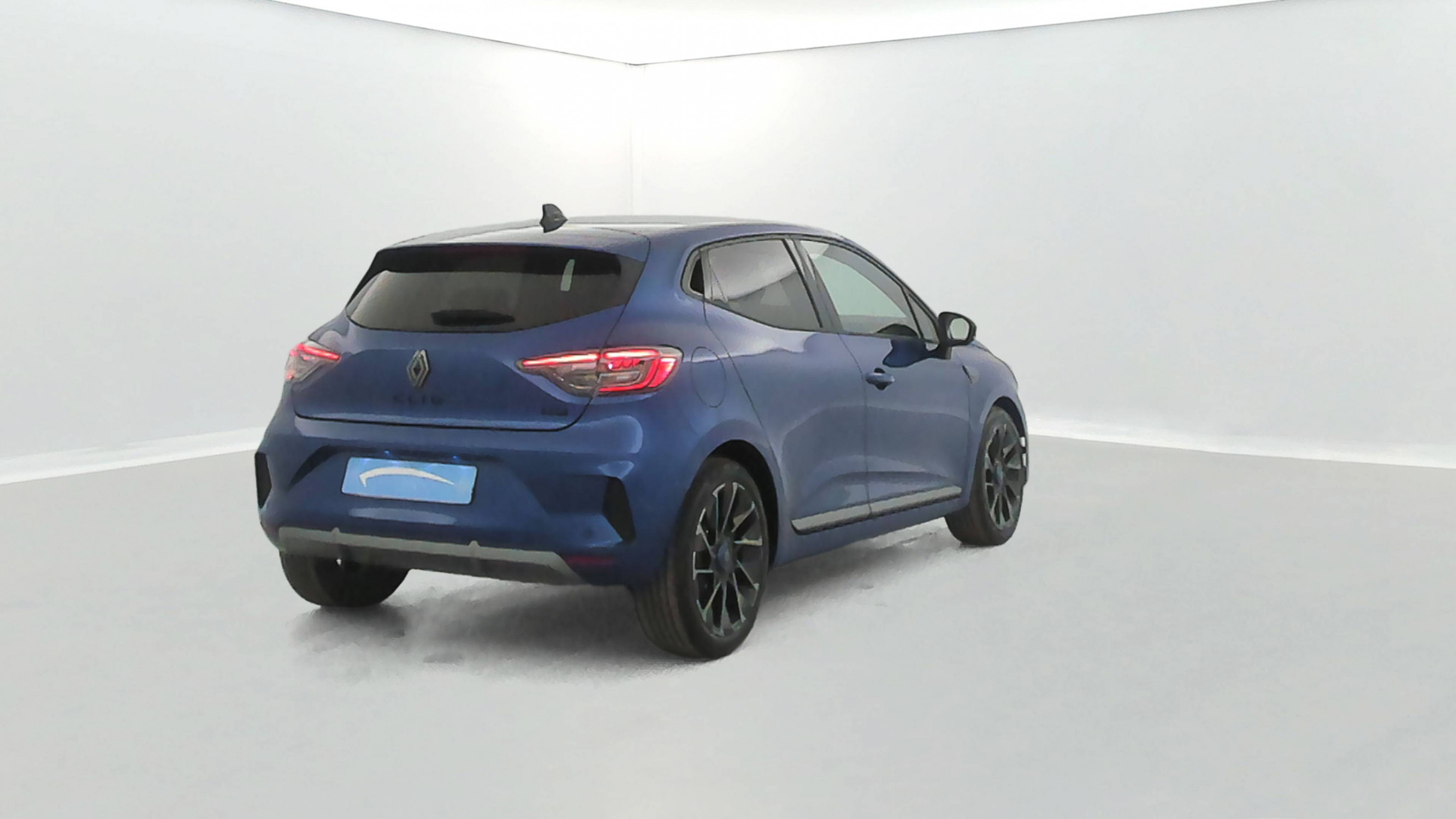 Vente en ligne Renault Clio 5 Clio E-Tech full hybrid 145 au prix de 21 990 €