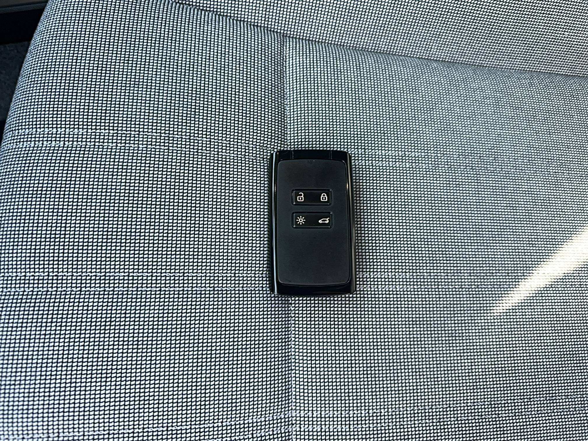 Vente en ligne Renault Scenic E-Tech  220 ch grande autonomie au prix de 44 900 €