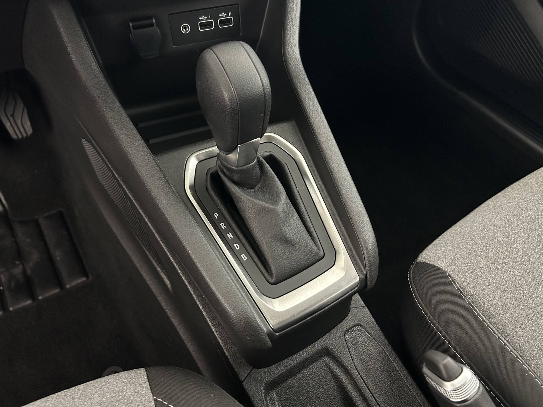 Vente en ligne Renault Clio 5 Clio E-Tech full hybrid 145 ch GSR2 au prix de 19 590 €