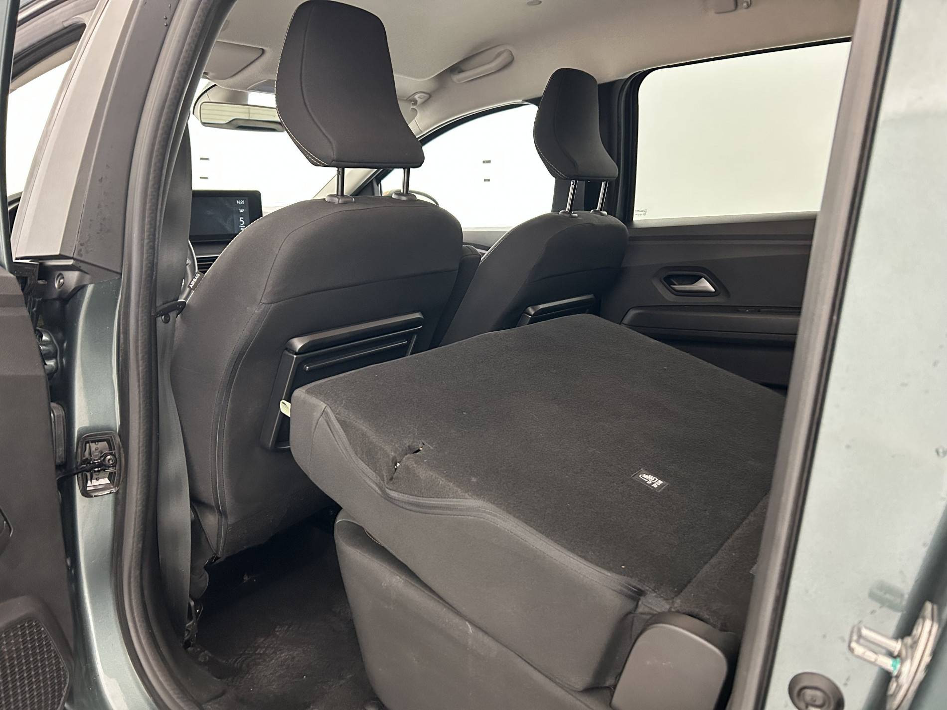 Vente en ligne Dacia Jogger  ECO-G 100 7 places au prix de 18 790 €