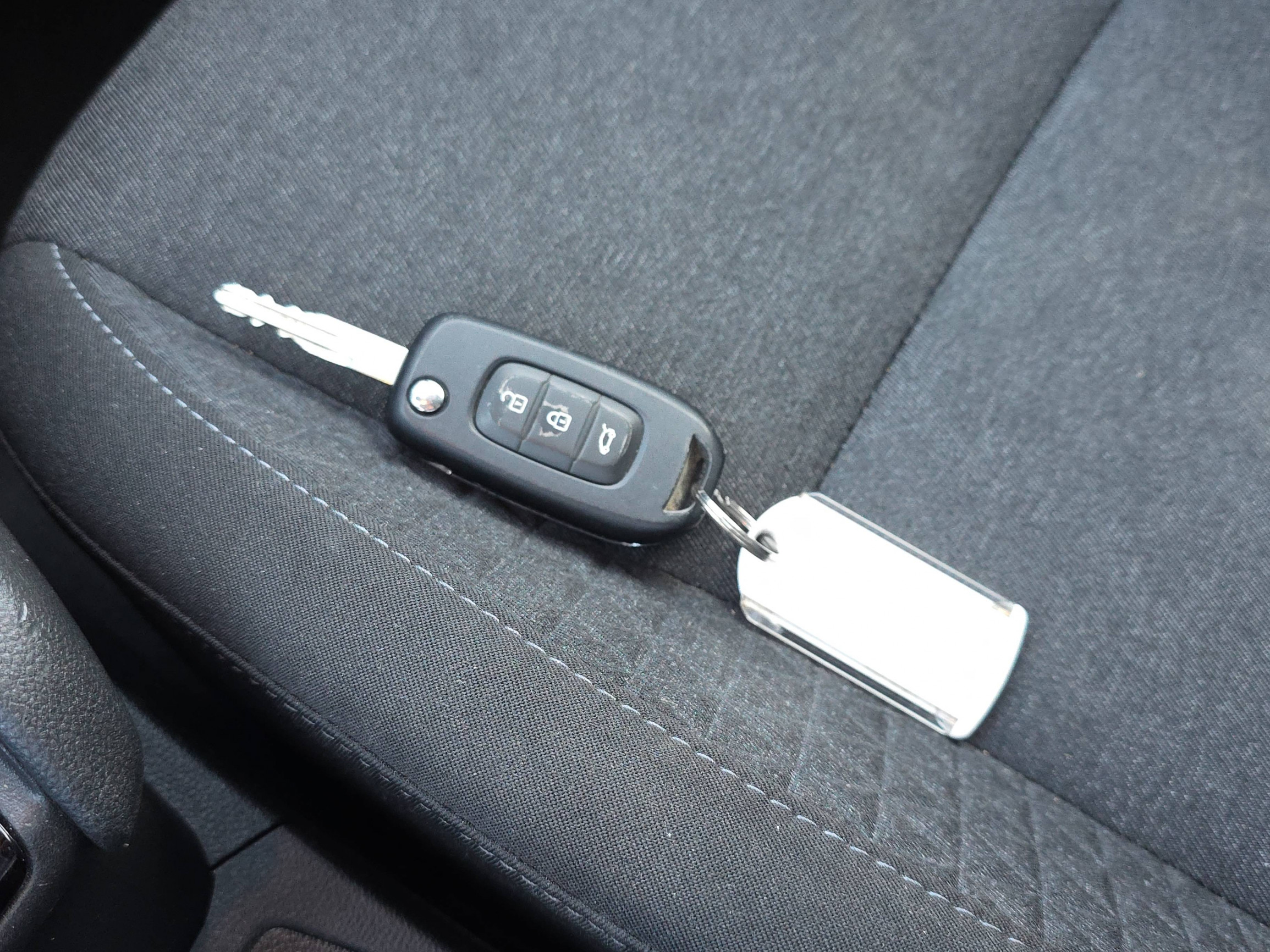 Vente en ligne Renault Clio 5 Clio TCe 90 au prix de 13 490 €