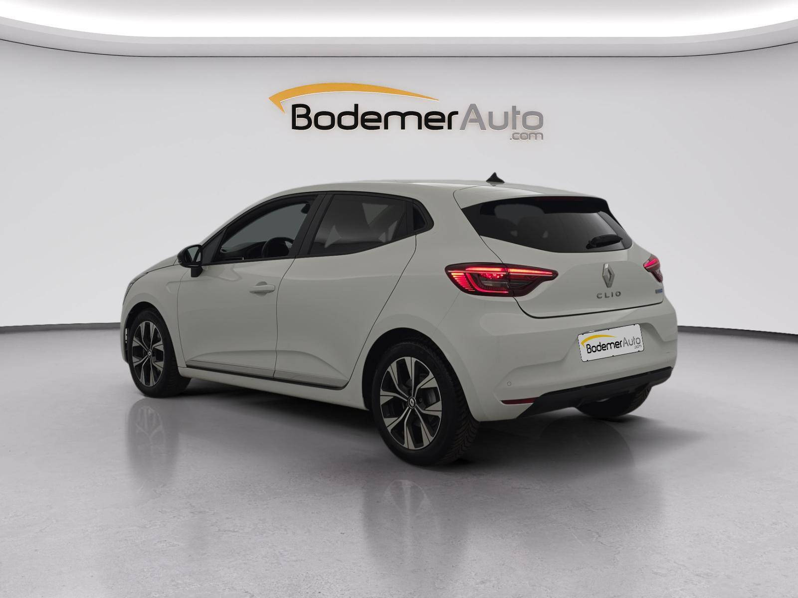 Vente en ligne Renault Clio 5 Clio E-Tech full hybrid 145 au prix de 13 791 €