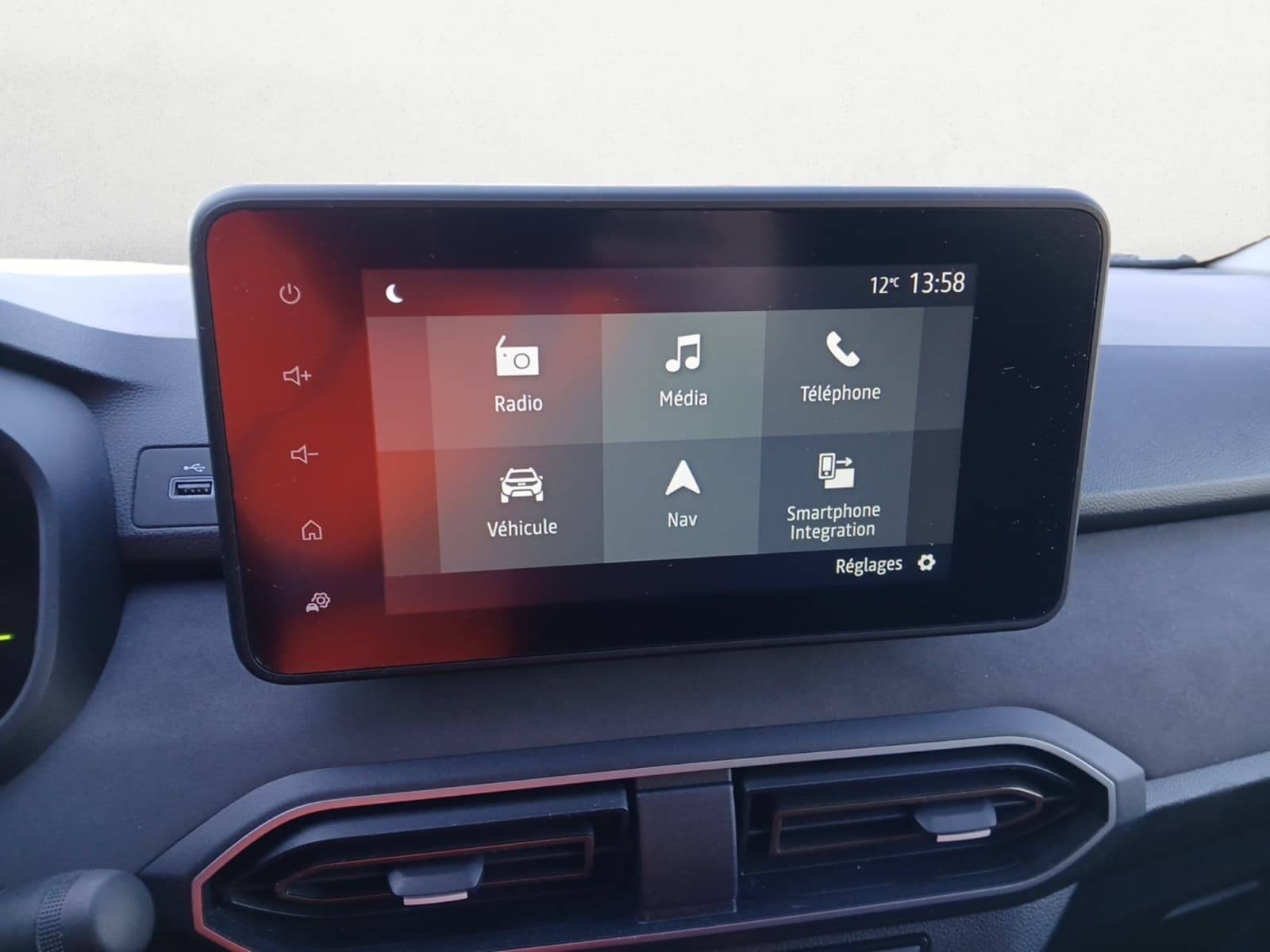 Vente en ligne Dacia Jogger  Hybrid 140 7 places GSR2 au prix de 25 990 €