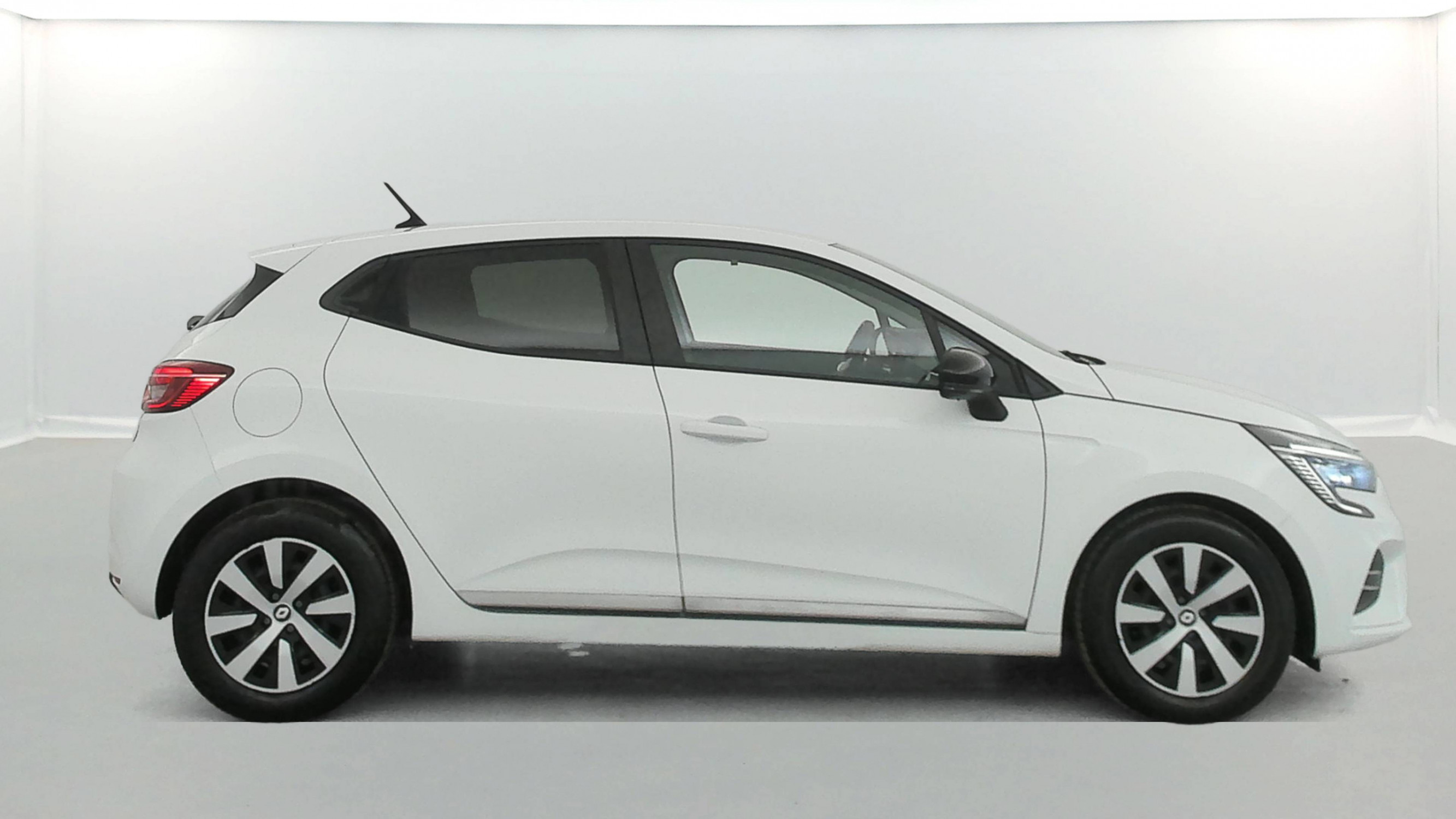 Vente en ligne Renault Clio 5 Clio SCe 65 au prix de 11 990 €